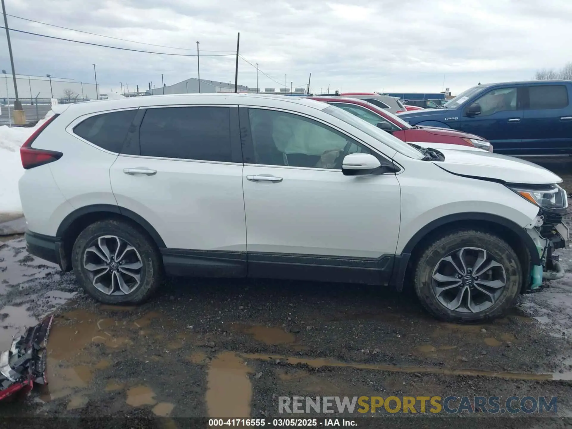 13 Photograph of a damaged car 2HKRW2H89MH646433 HONDA CR-V 2021