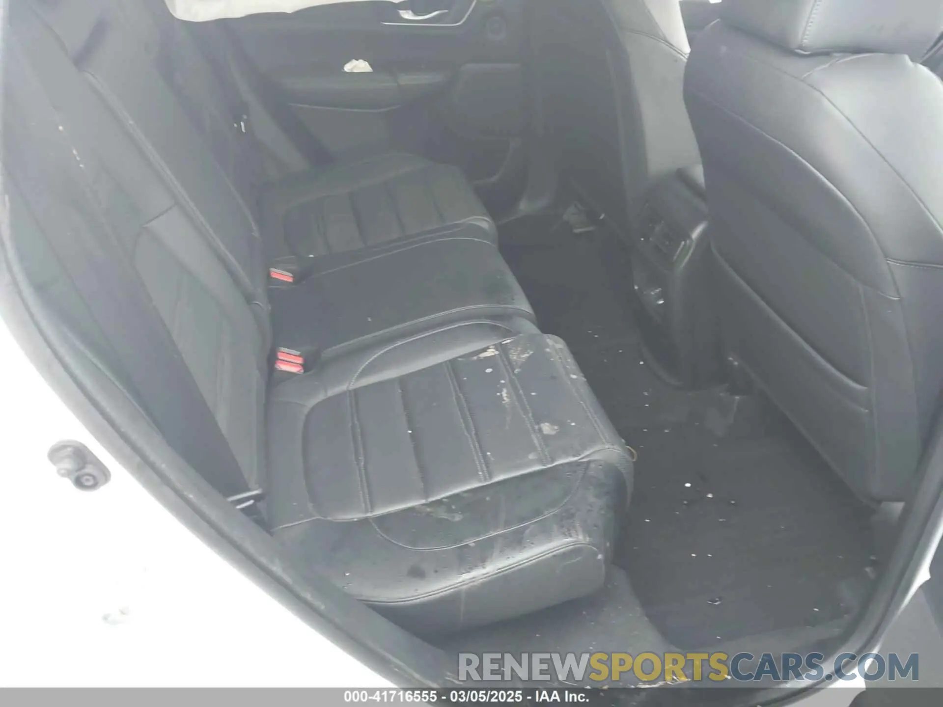 8 Photograph of a damaged car 2HKRW2H89MH646433 HONDA CR-V 2021