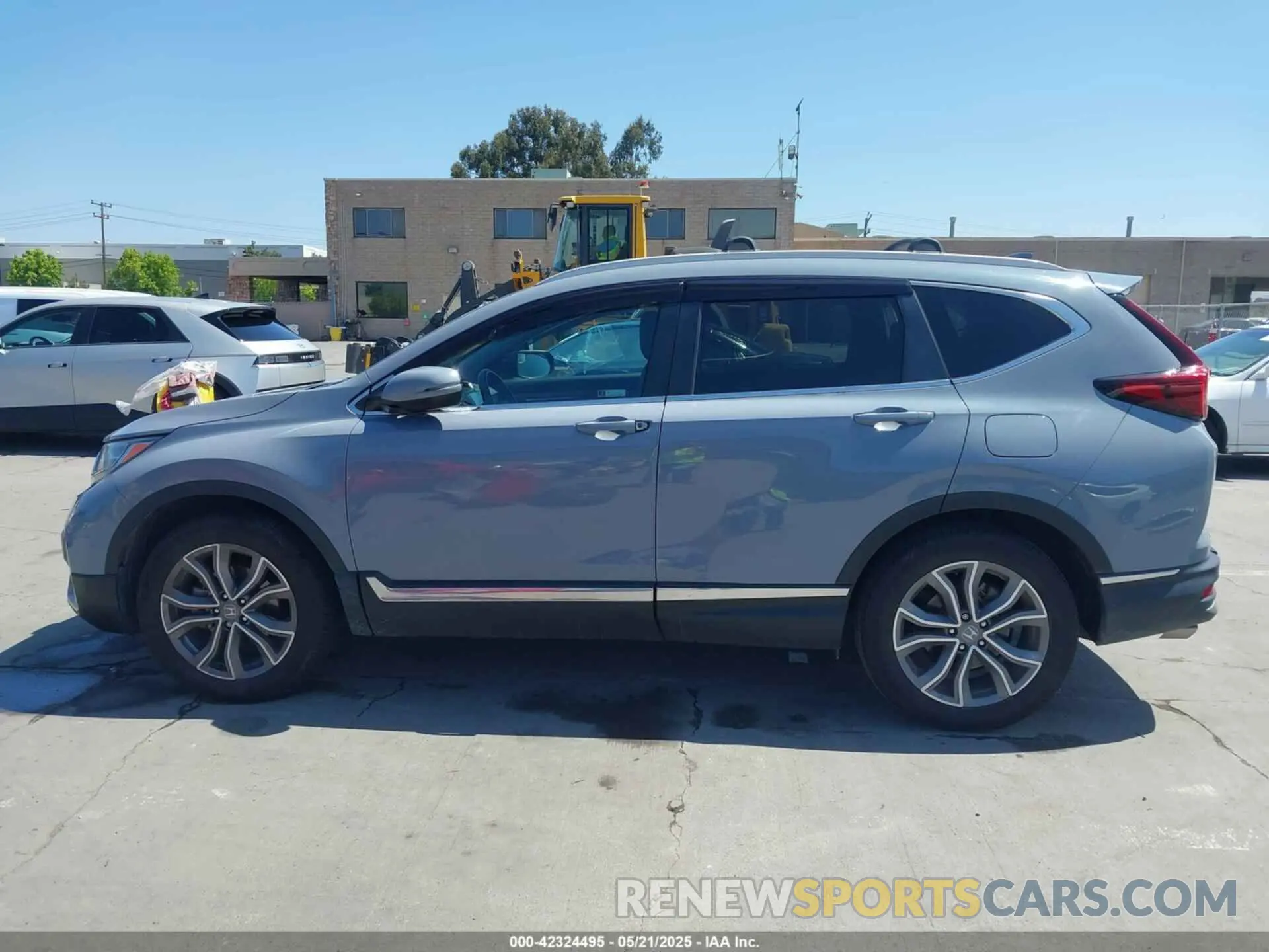 13 Photograph of a damaged car 2HKRW2H92MH666189 HONDA CR-V 2021