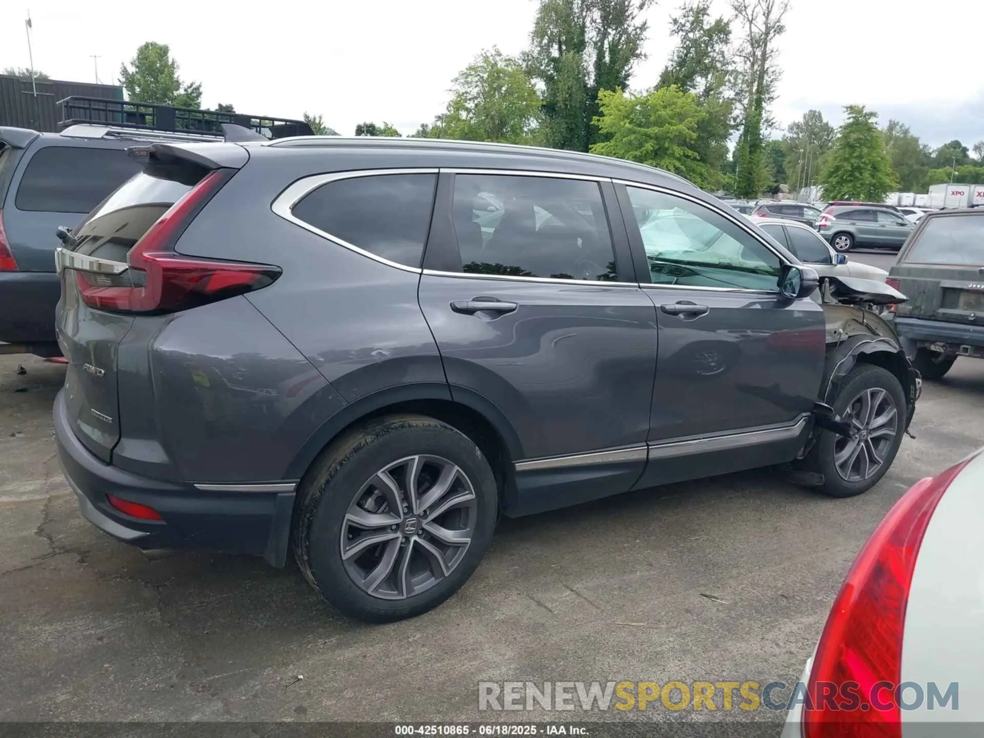 14 Photograph of a damaged car 2HKRW2H93MH679033 HONDA CR-V 2021