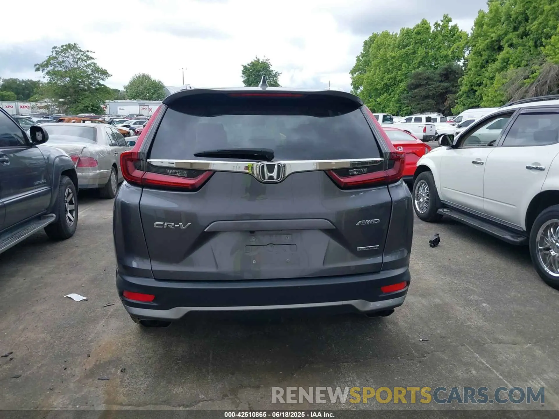 17 Photograph of a damaged car 2HKRW2H93MH679033 HONDA CR-V 2021