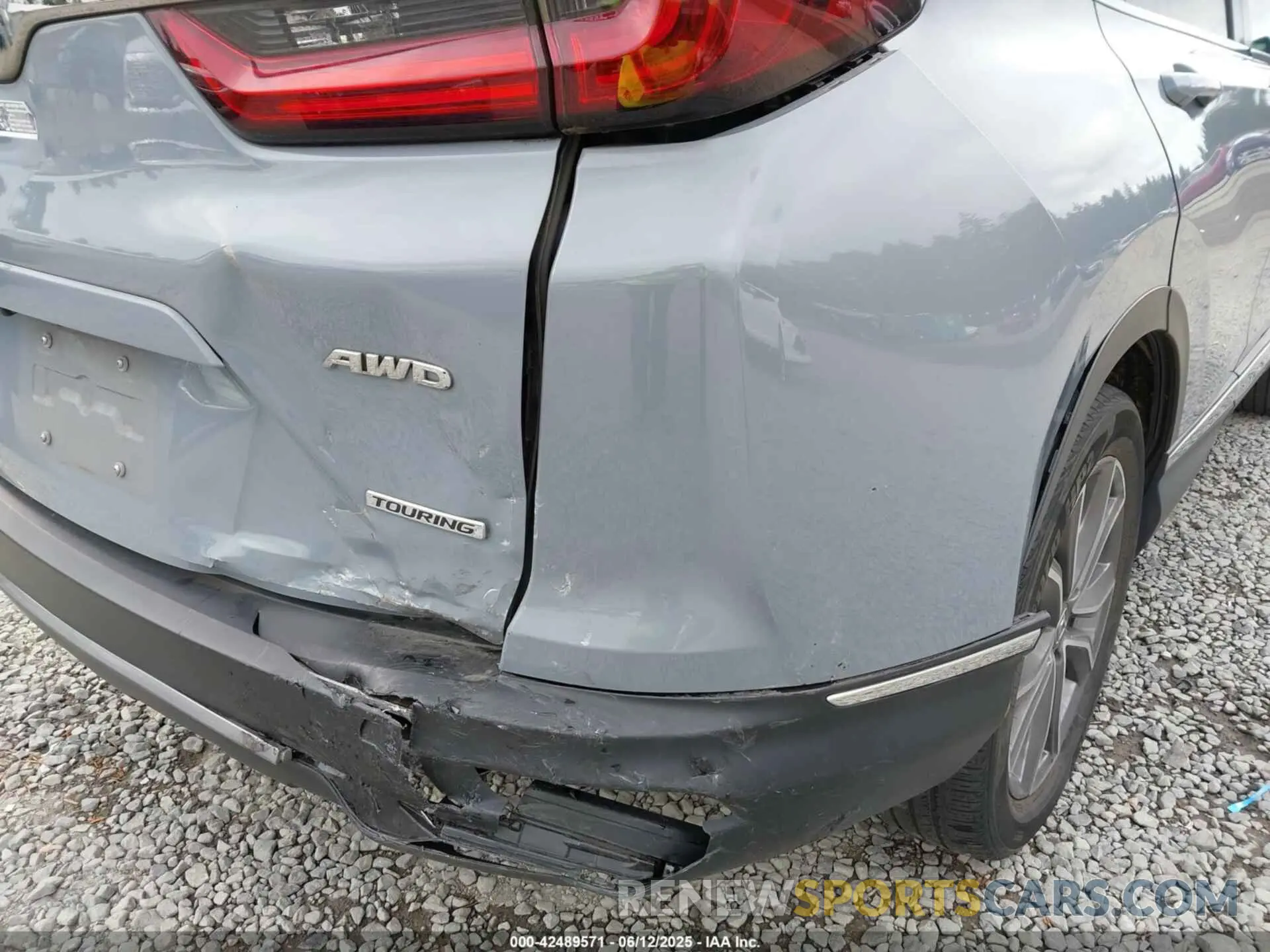 6 Photograph of a damaged car 2HKRW2H94MH637809 HONDA CR-V 2021
