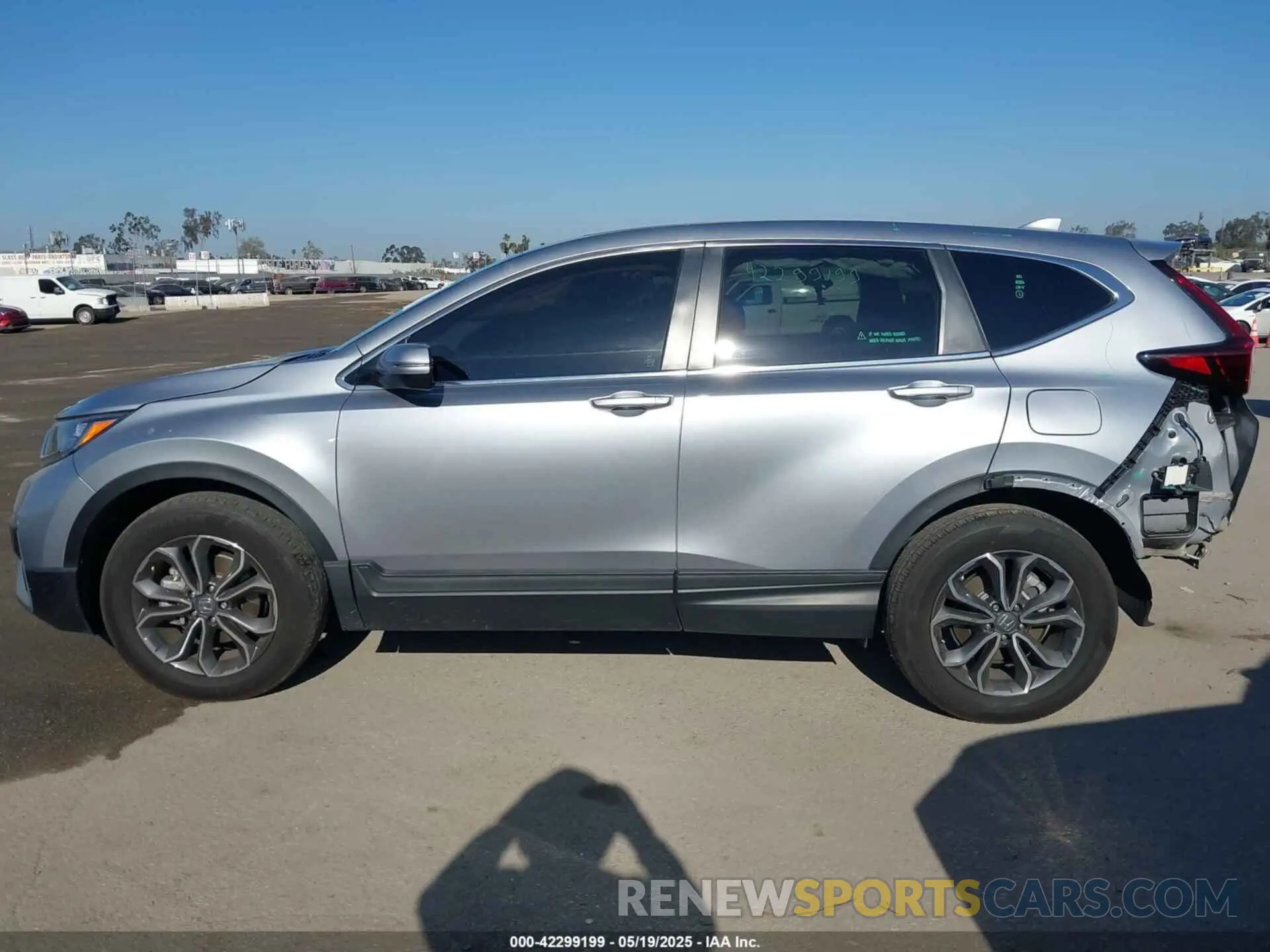 14 Photograph of a damaged car 5J6RW1H58MA013021 HONDA CR-V 2021