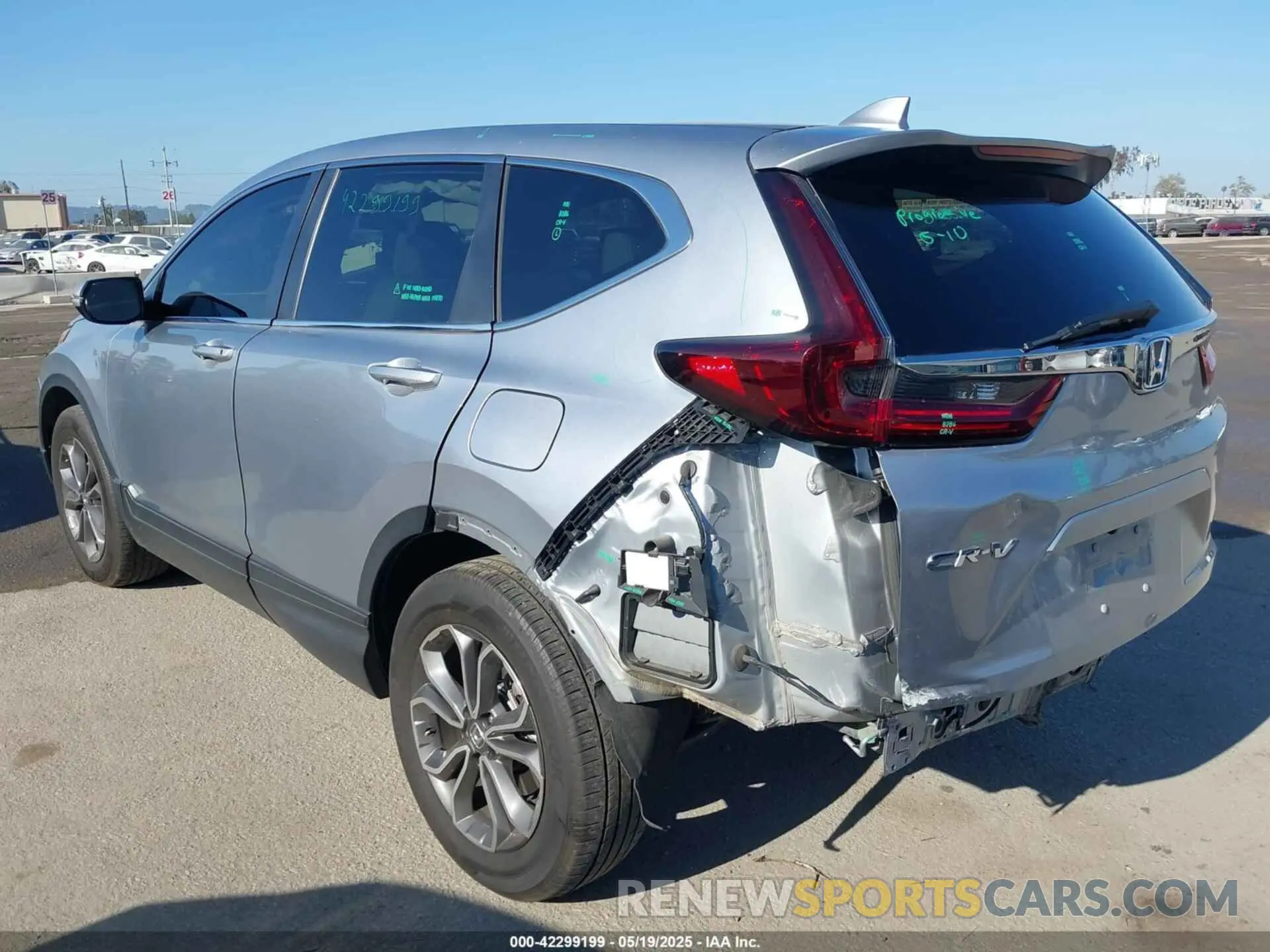 3 Photograph of a damaged car 5J6RW1H58MA013021 HONDA CR-V 2021