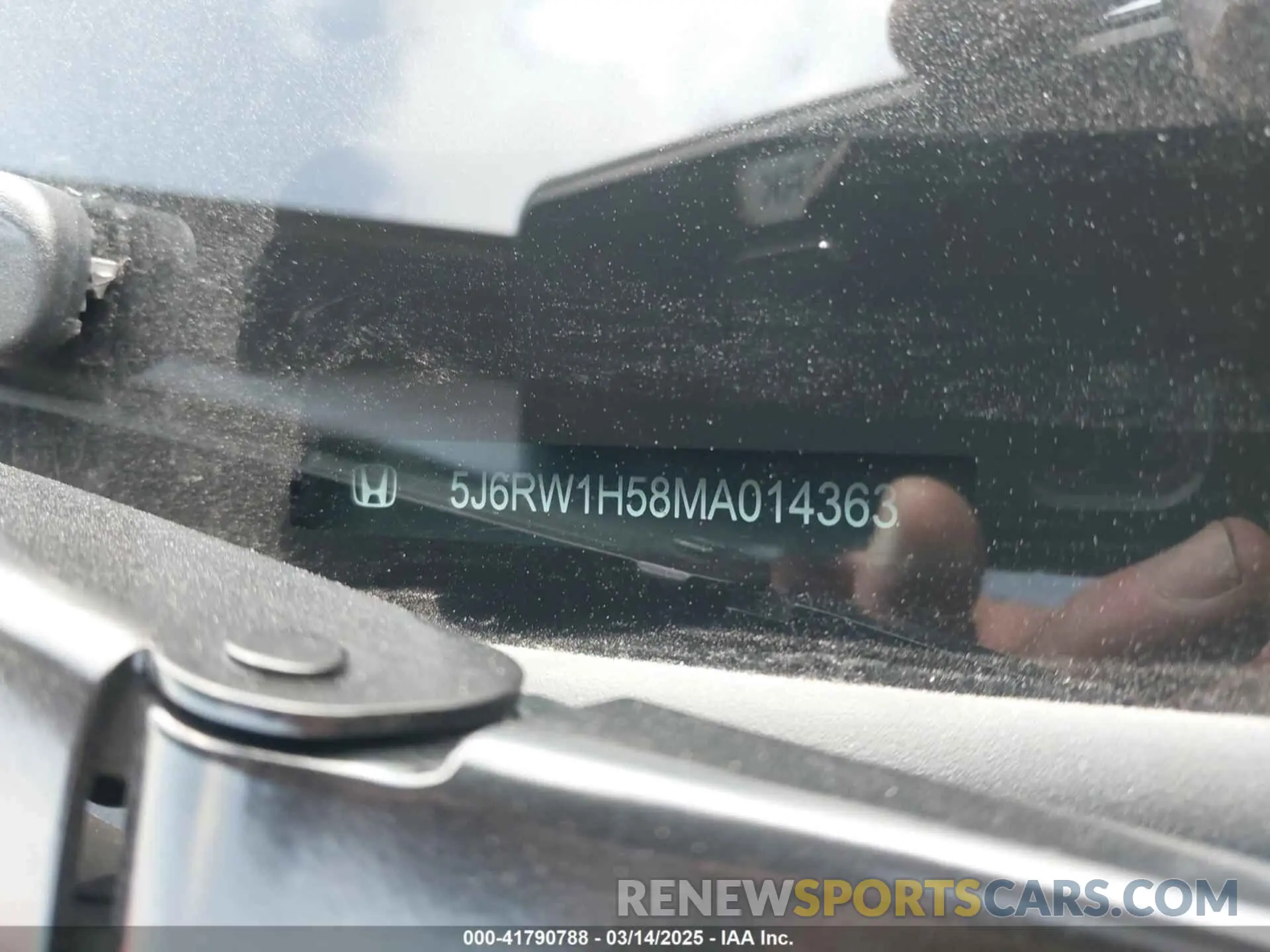 9 Photograph of a damaged car 5J6RW1H58MA014363 HONDA CR-V 2021