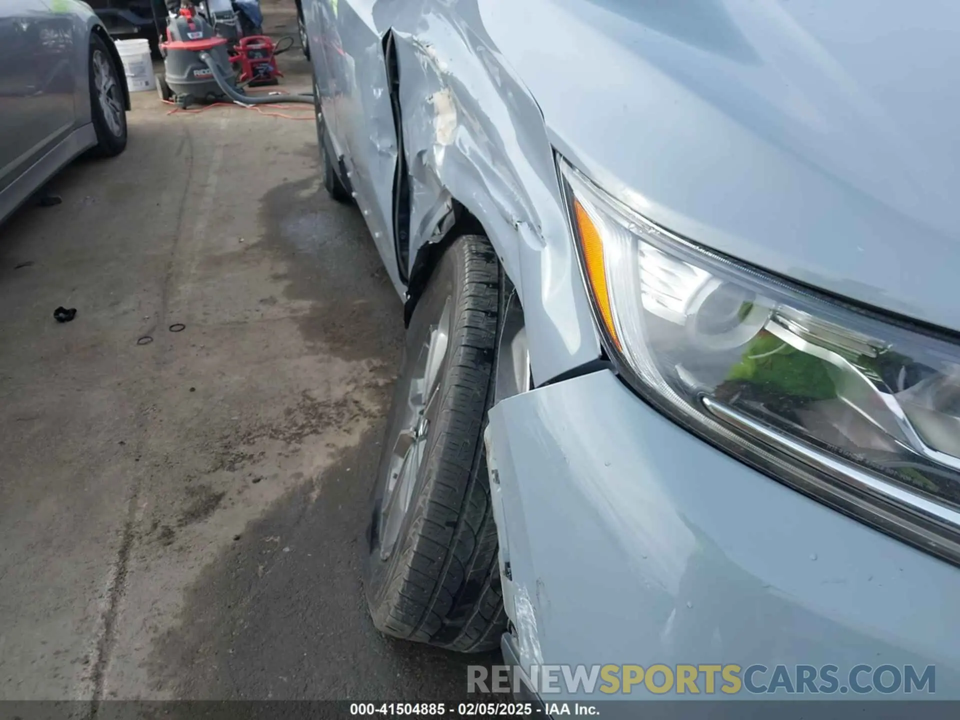 18 Photograph of a damaged car 5J6RW1H84MA001040 HONDA CR-V 2021