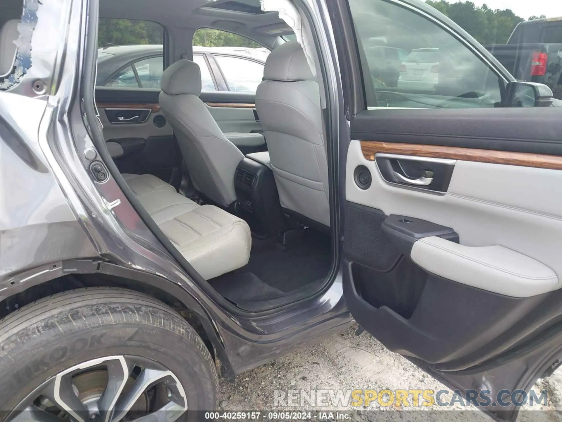 8 Photograph of a damaged car 5J6RW1H88MA007844 HONDA CR-V 2021