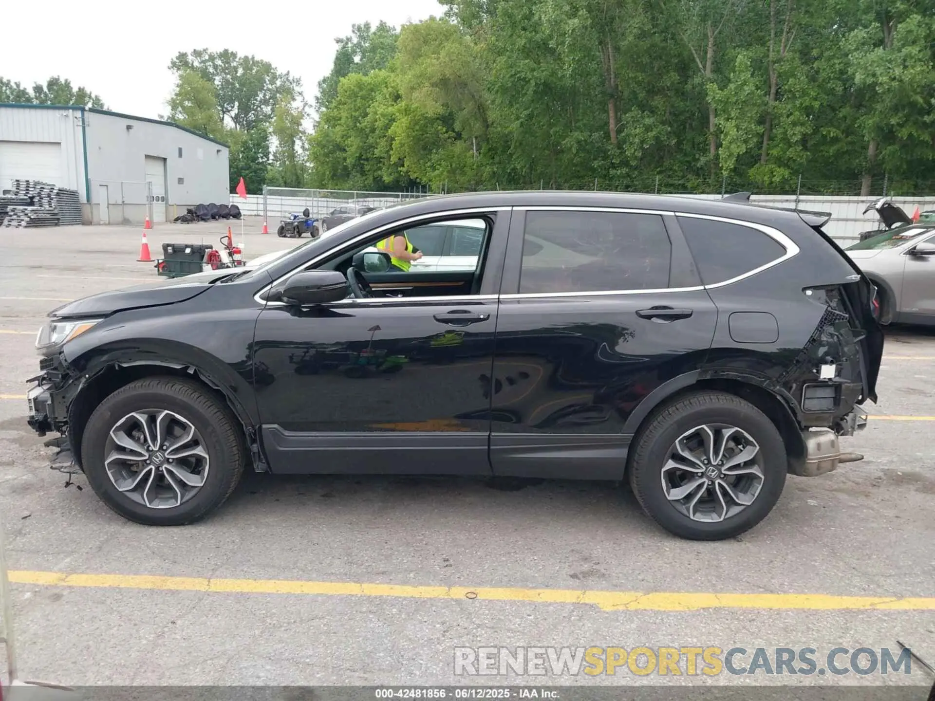 15 Photograph of a damaged car 5J6RW2H50ML004467 HONDA CR-V 2021