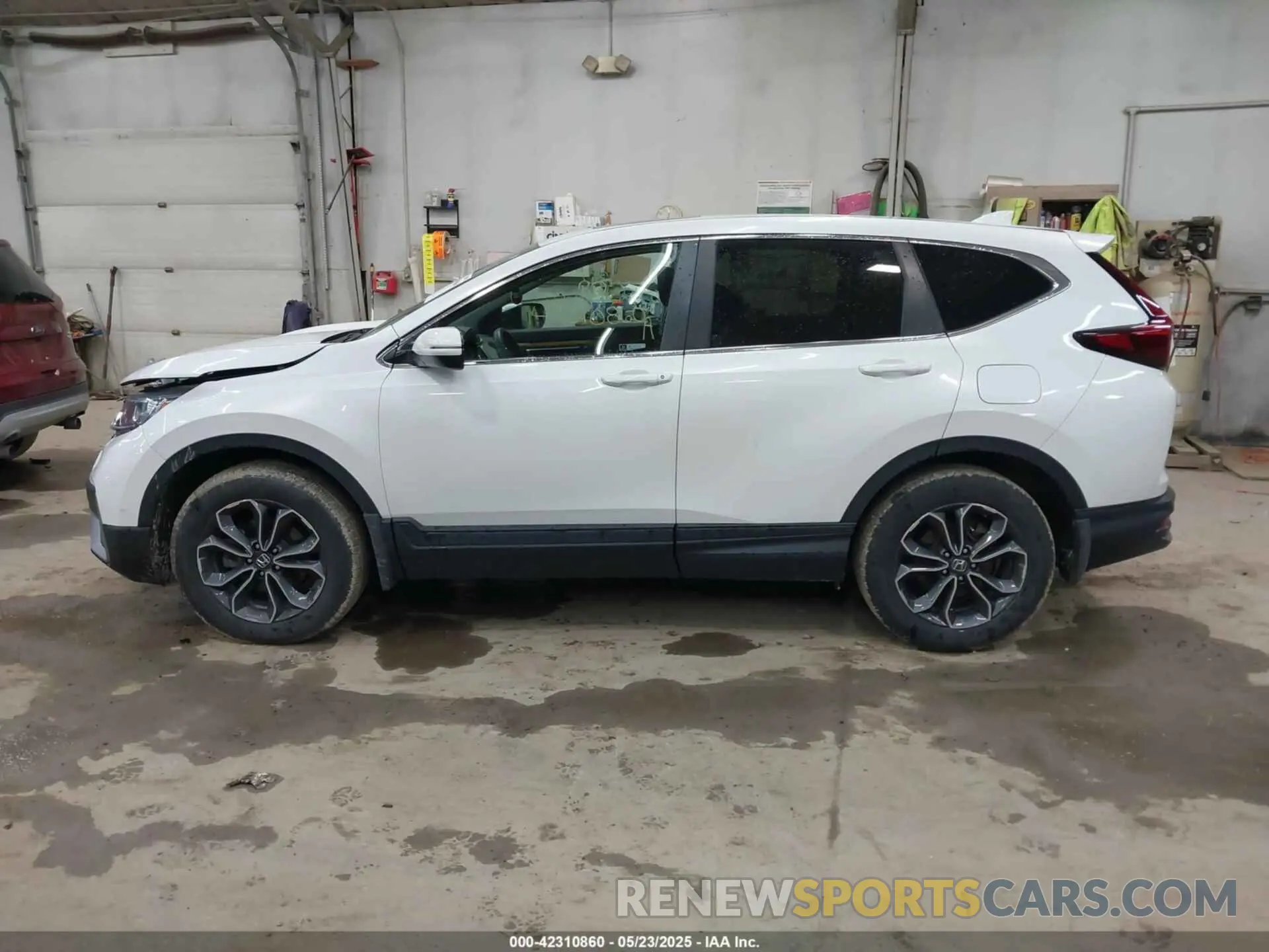 14 Photograph of a damaged car 5J6RW2H53MA002465 HONDA CR-V 2021