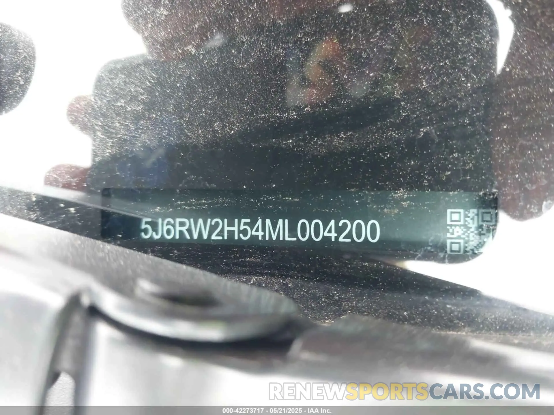 17 Photograph of a damaged car 5J6RW2H54ML004200 HONDA CR-V 2021