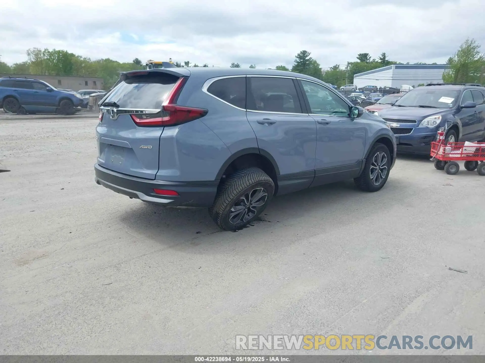 4 Photograph of a damaged car 5J6RW2H57ML018592 HONDA CR-V 2021