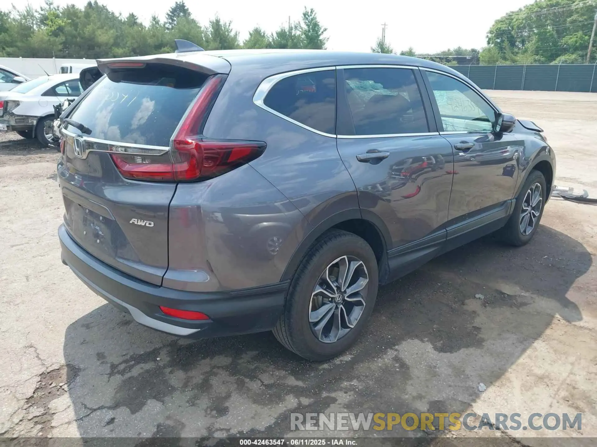 4 Photograph of a damaged car 5J6RW2H80ML014250 HONDA CR-V 2021