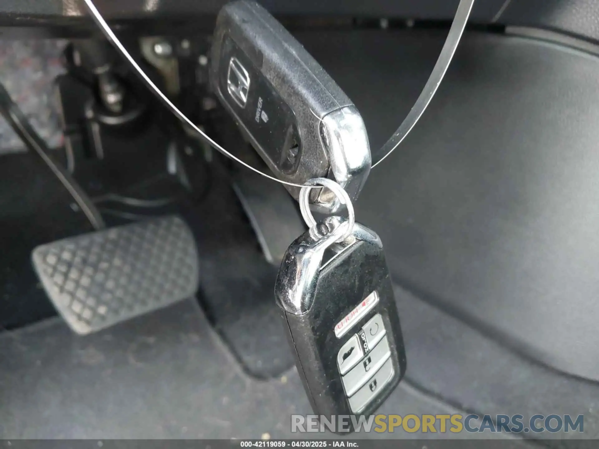 11 Photograph of a damaged car 5J6RW2H84MA015722 HONDA CR-V 2021