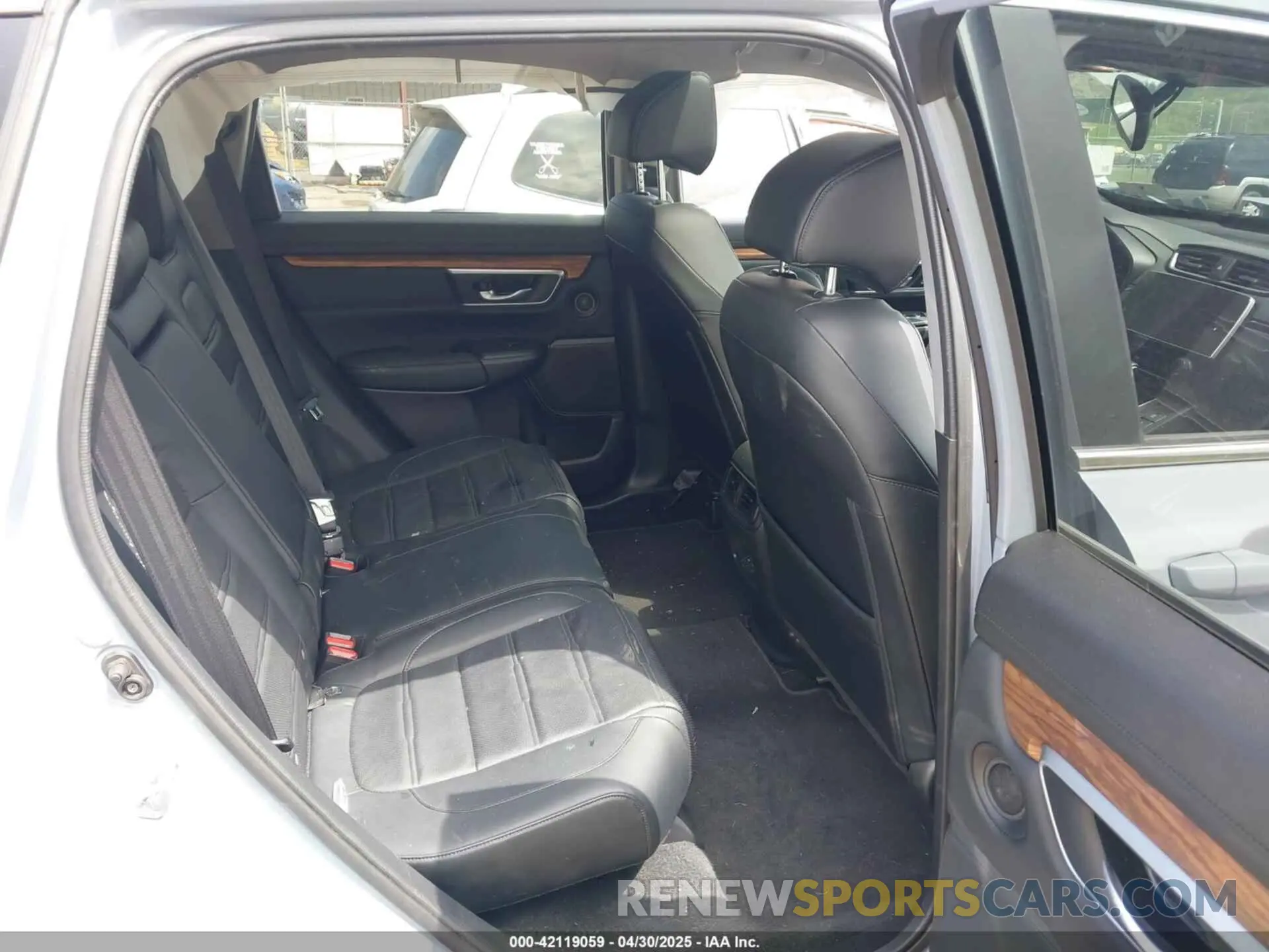 8 Photograph of a damaged car 5J6RW2H84MA015722 HONDA CR-V 2021