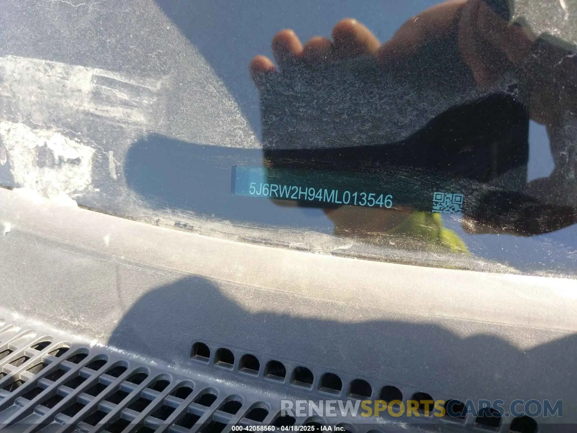 9 Photograph of a damaged car 5J6RW2H94ML013546 HONDA CR-V 2021
