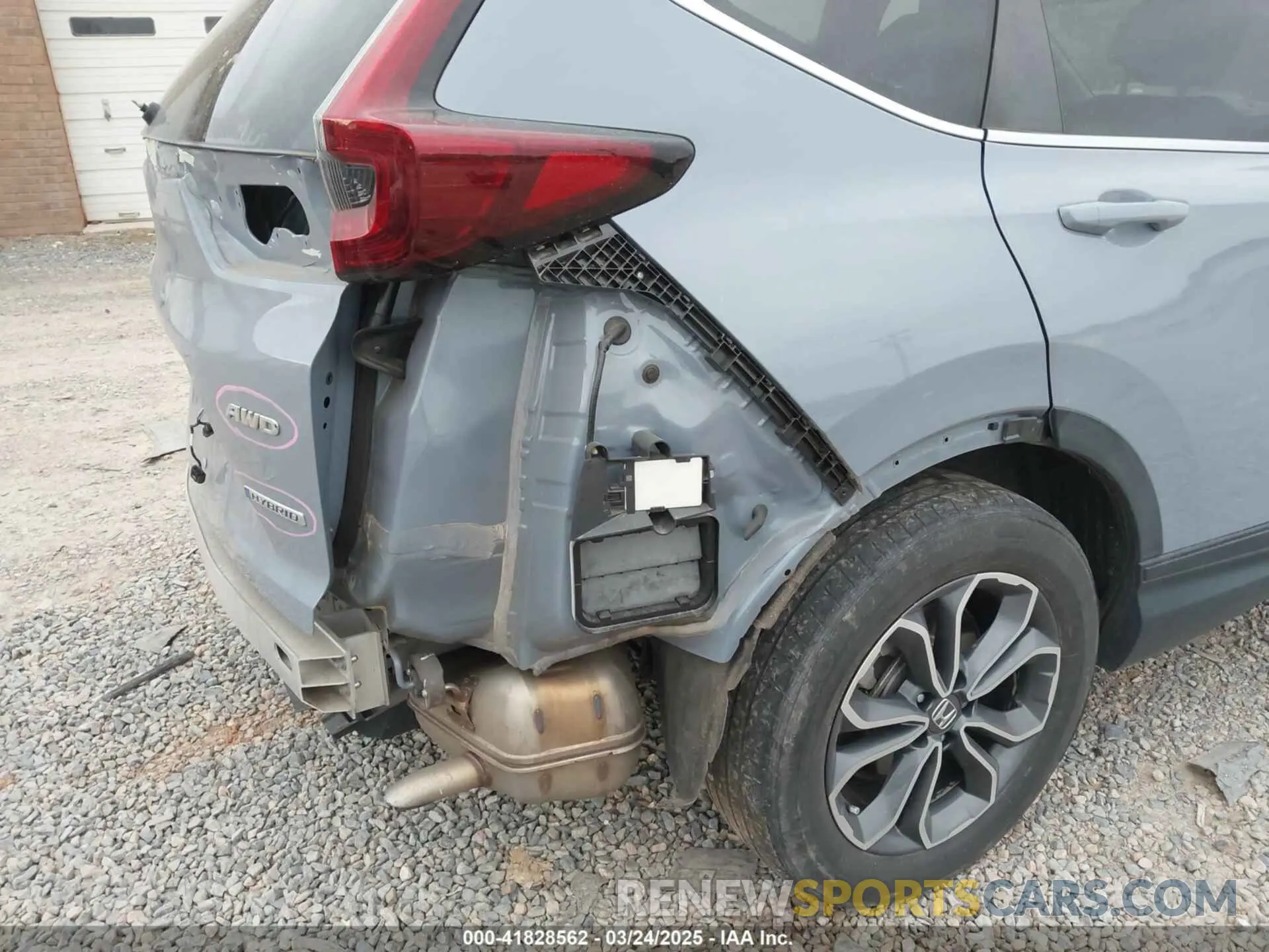 18 Photograph of a damaged car 7FART6H84ME032621 HONDA CR-V 2021