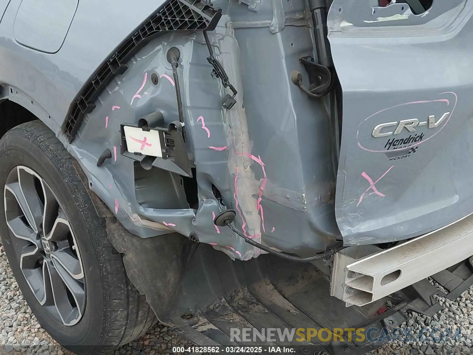 19 Photograph of a damaged car 7FART6H84ME032621 HONDA CR-V 2021