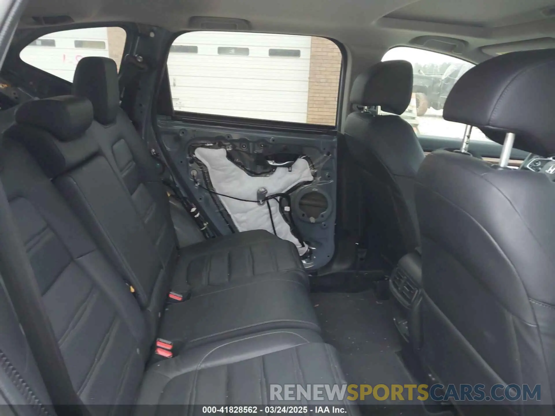 8 Photograph of a damaged car 7FART6H84ME032621 HONDA CR-V 2021