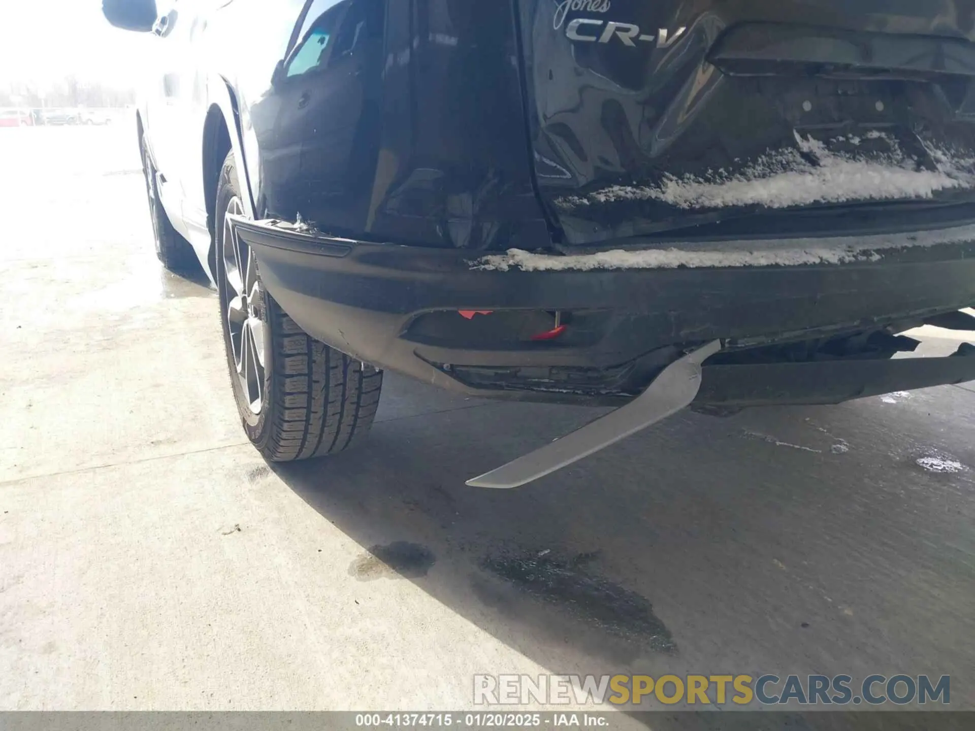 18 Photograph of a damaged car 7FART6H86ME015612 HONDA CR-V 2021