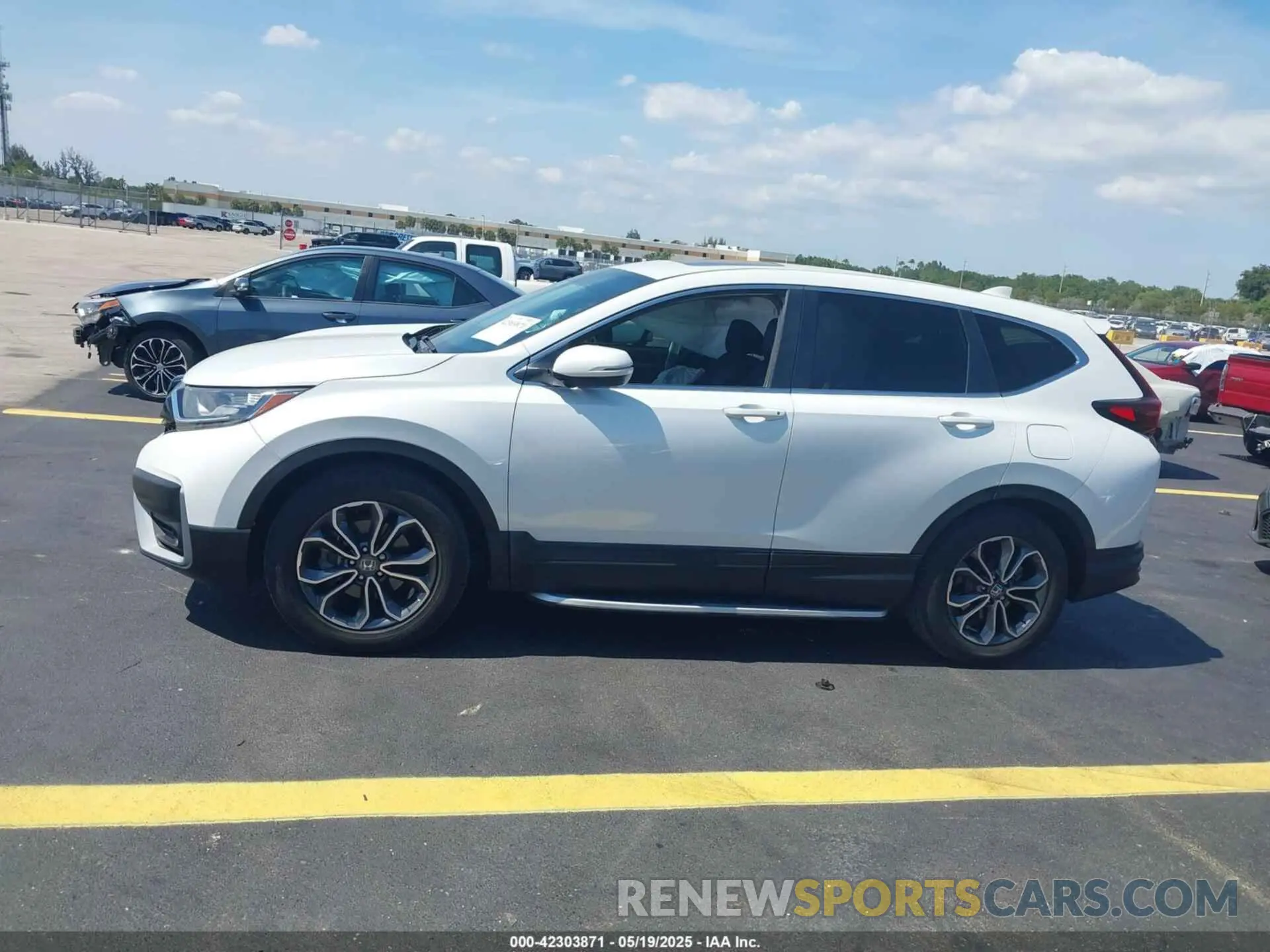 14 Photograph of a damaged car 7FARW1H59ME008721 HONDA CR-V 2021