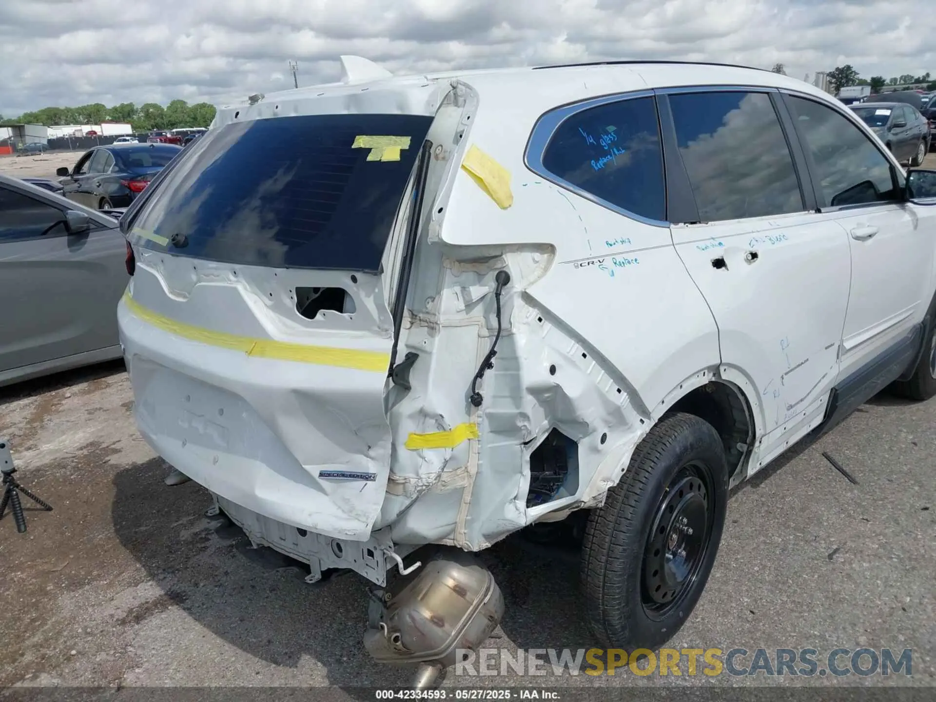 6 Photograph of a damaged car 7FARW1H71ME017513 HONDA CR-V 2021