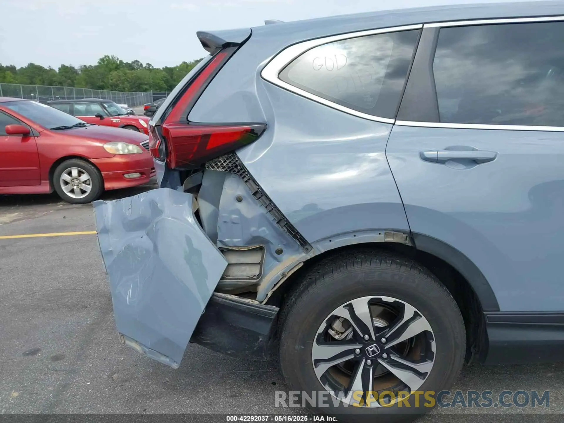 18 Photograph of a damaged car 7FARW1H74ME023466 HONDA CR-V 2021