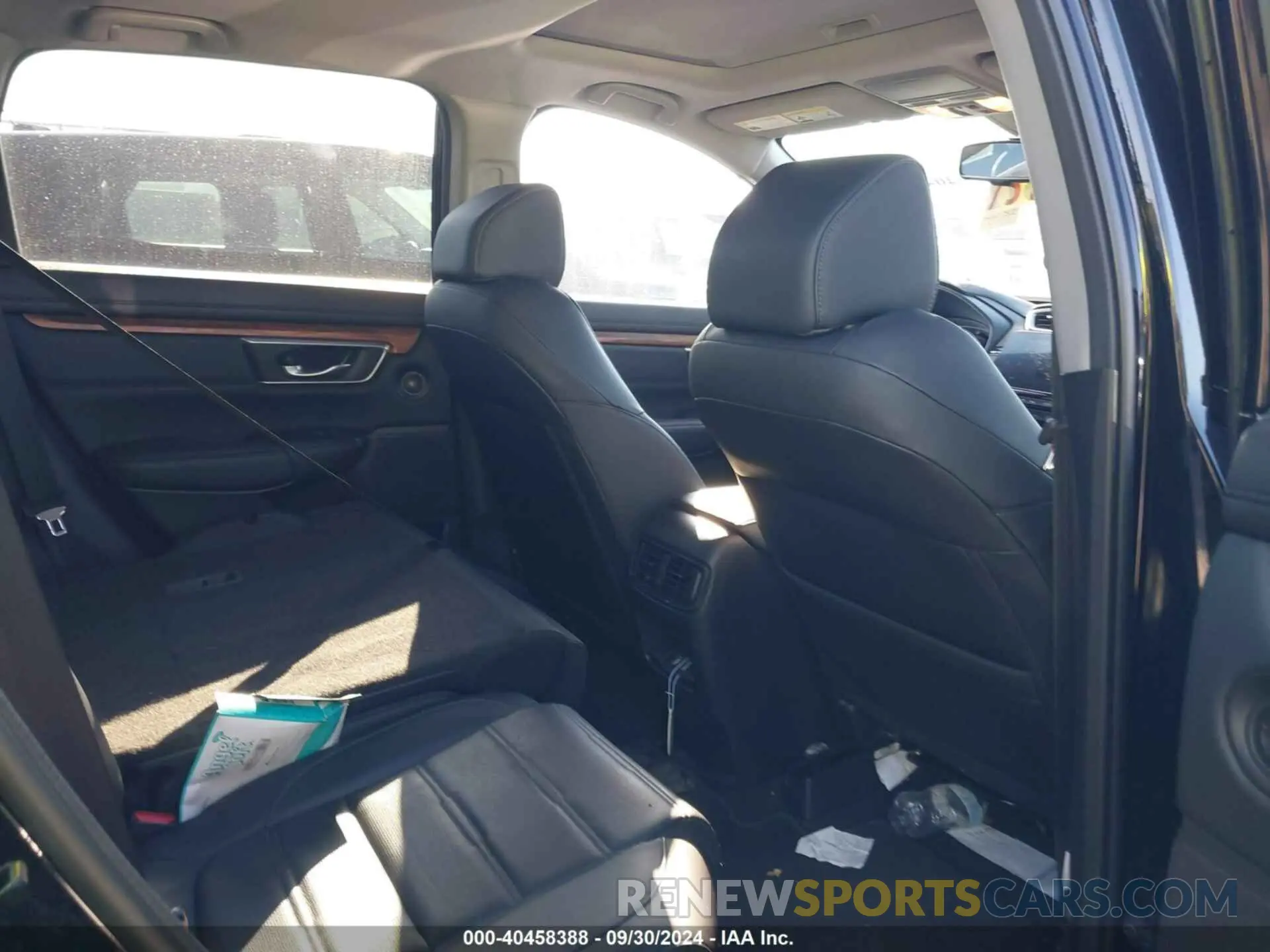 8 Photograph of a damaged car 7FARW1H80ME005992 HONDA CR-V 2021