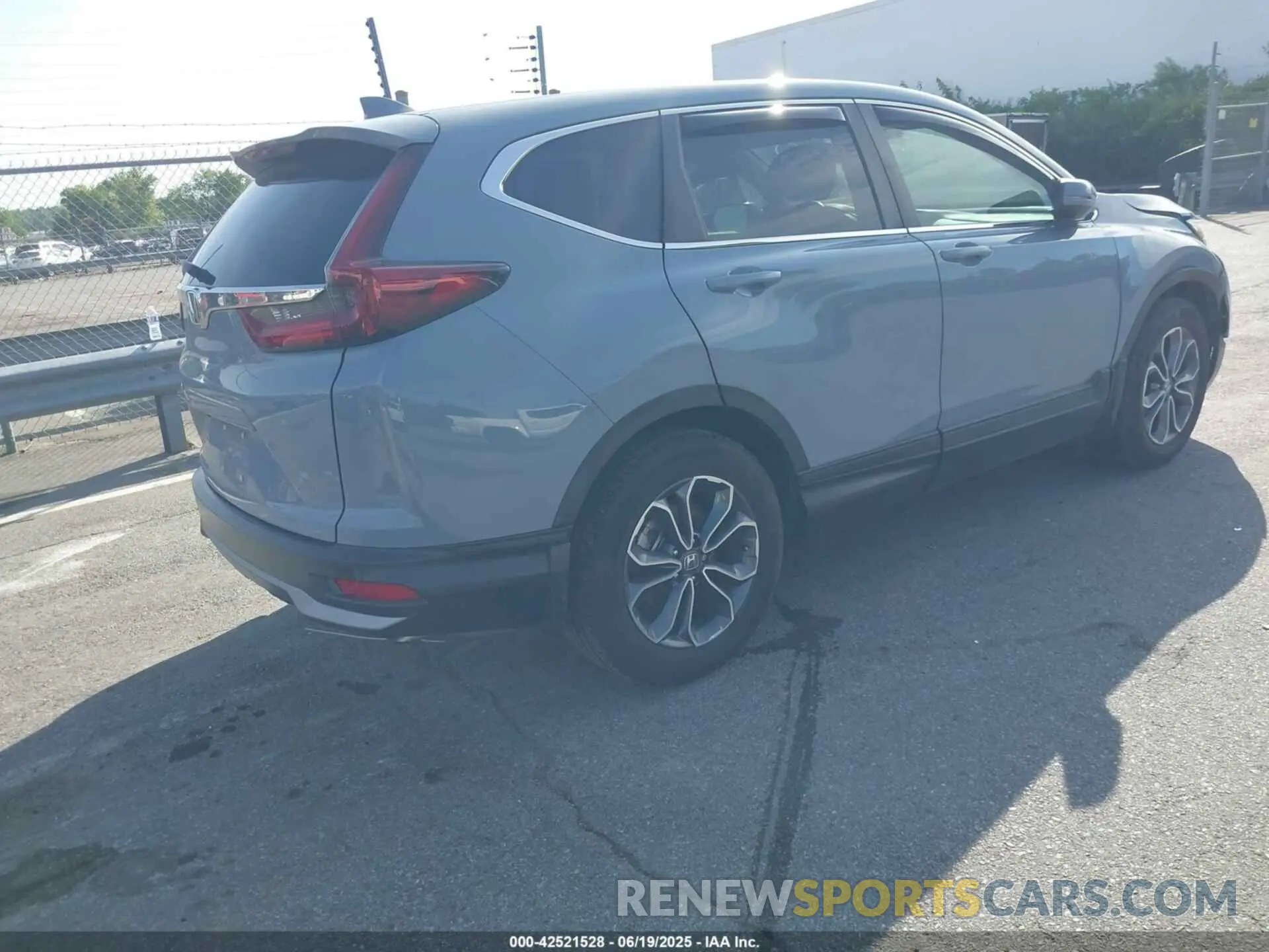 4 Photograph of a damaged car 7FARW1H81ME023952 HONDA CR-V 2021