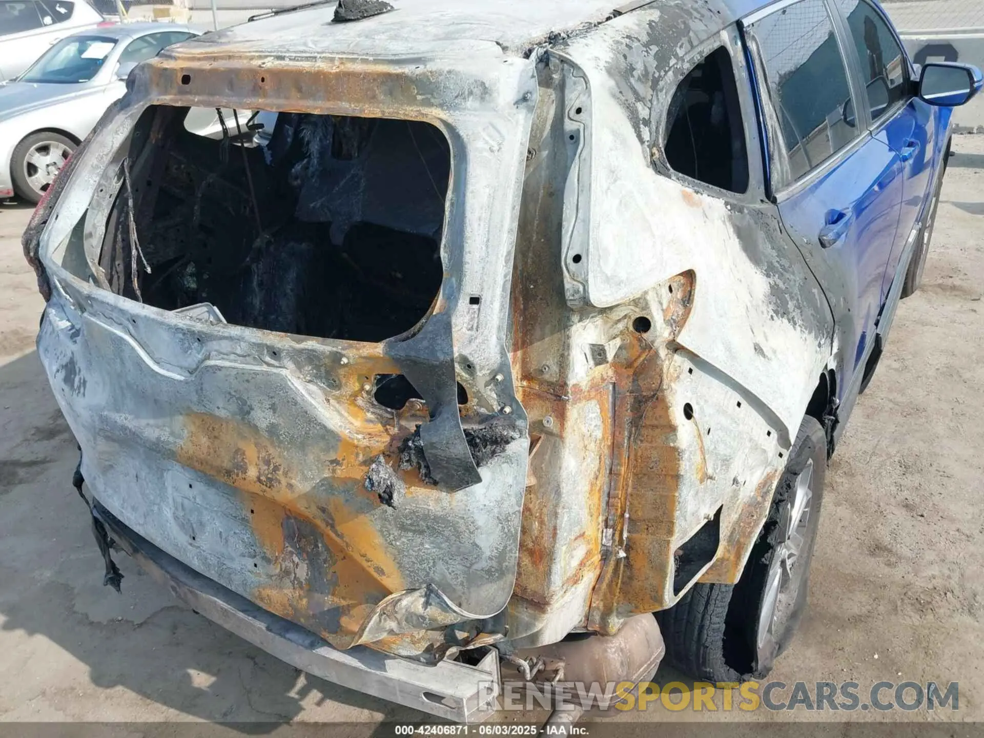 6 Photograph of a damaged car 7FARW2H50ME035831 HONDA CR-V 2021