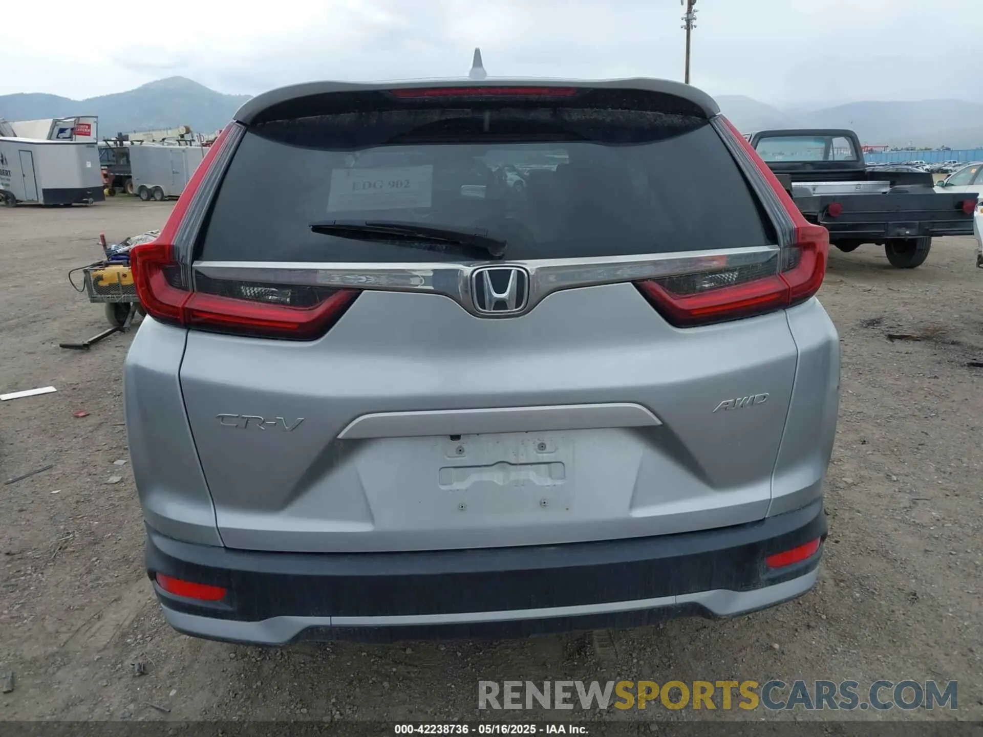 17 Photograph of a damaged car 7FARW2H53ME025181 HONDA CR-V 2021