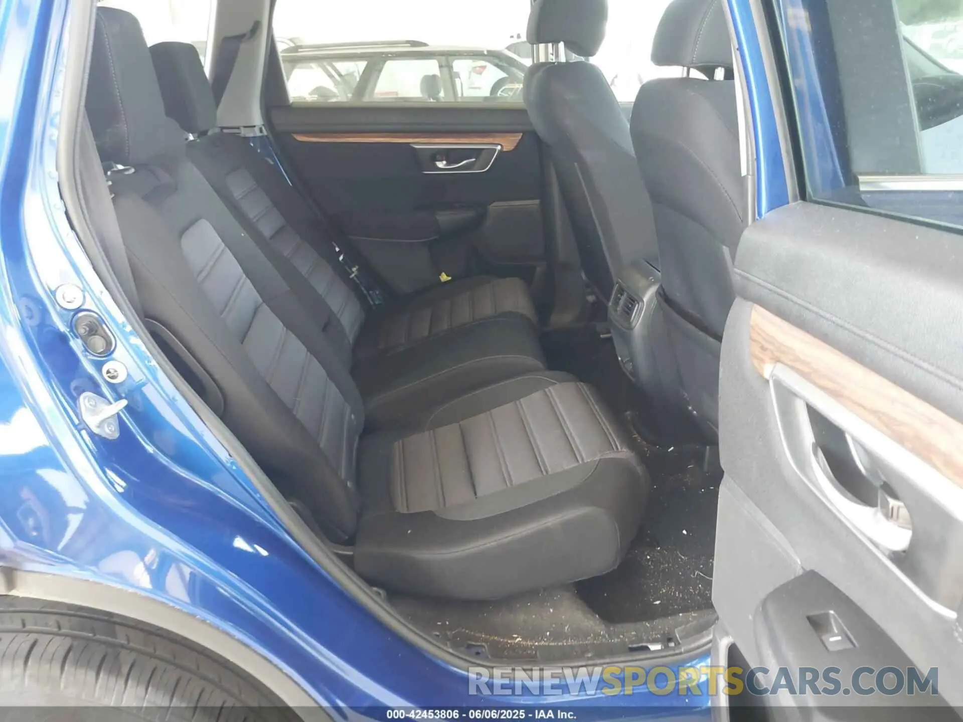 8 Photograph of a damaged car 7FARW2H55ME011508 HONDA CR-V 2021
