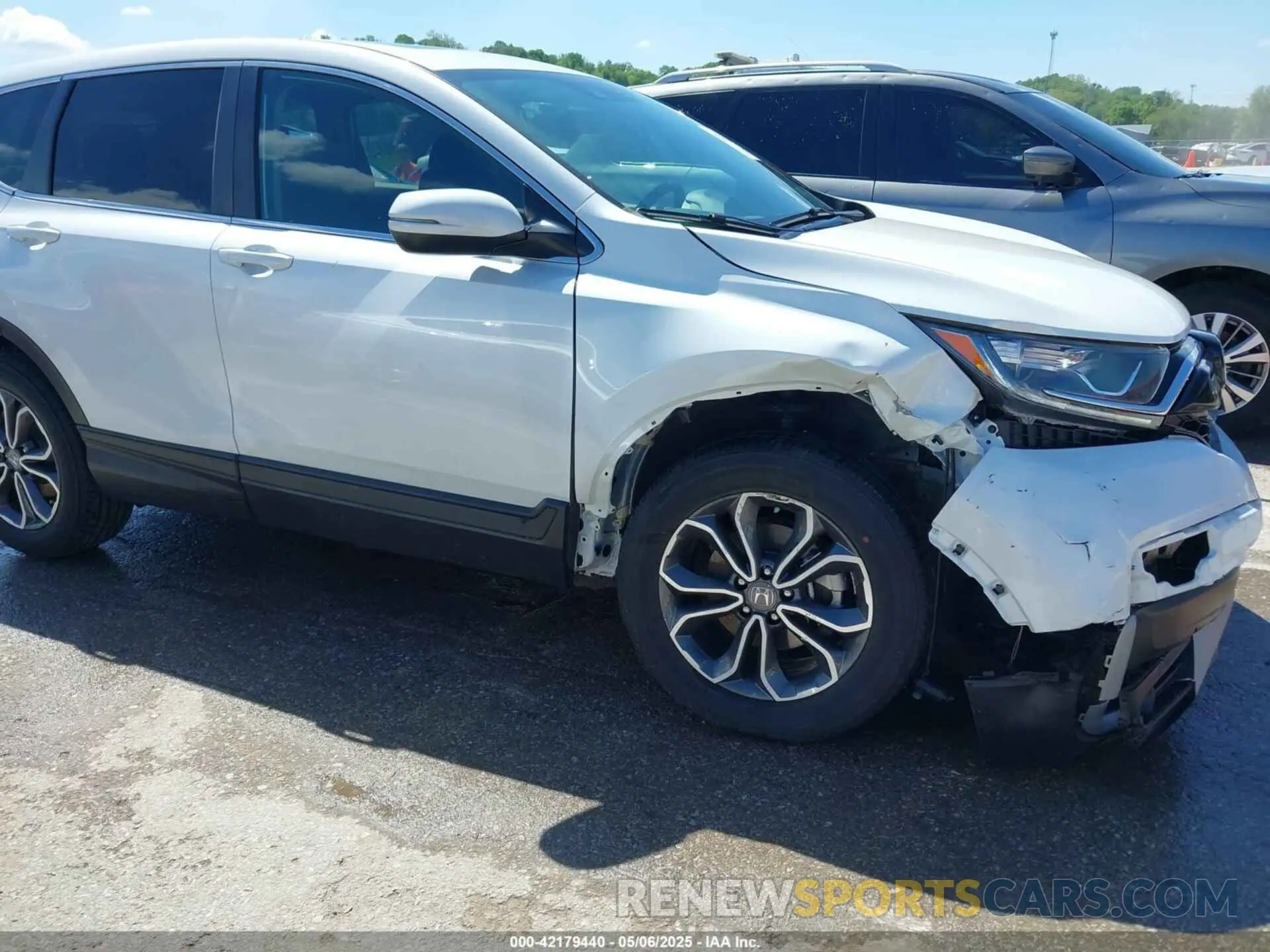 12 Photograph of a damaged car 7FARW2H55ME017552 HONDA CR-V 2021