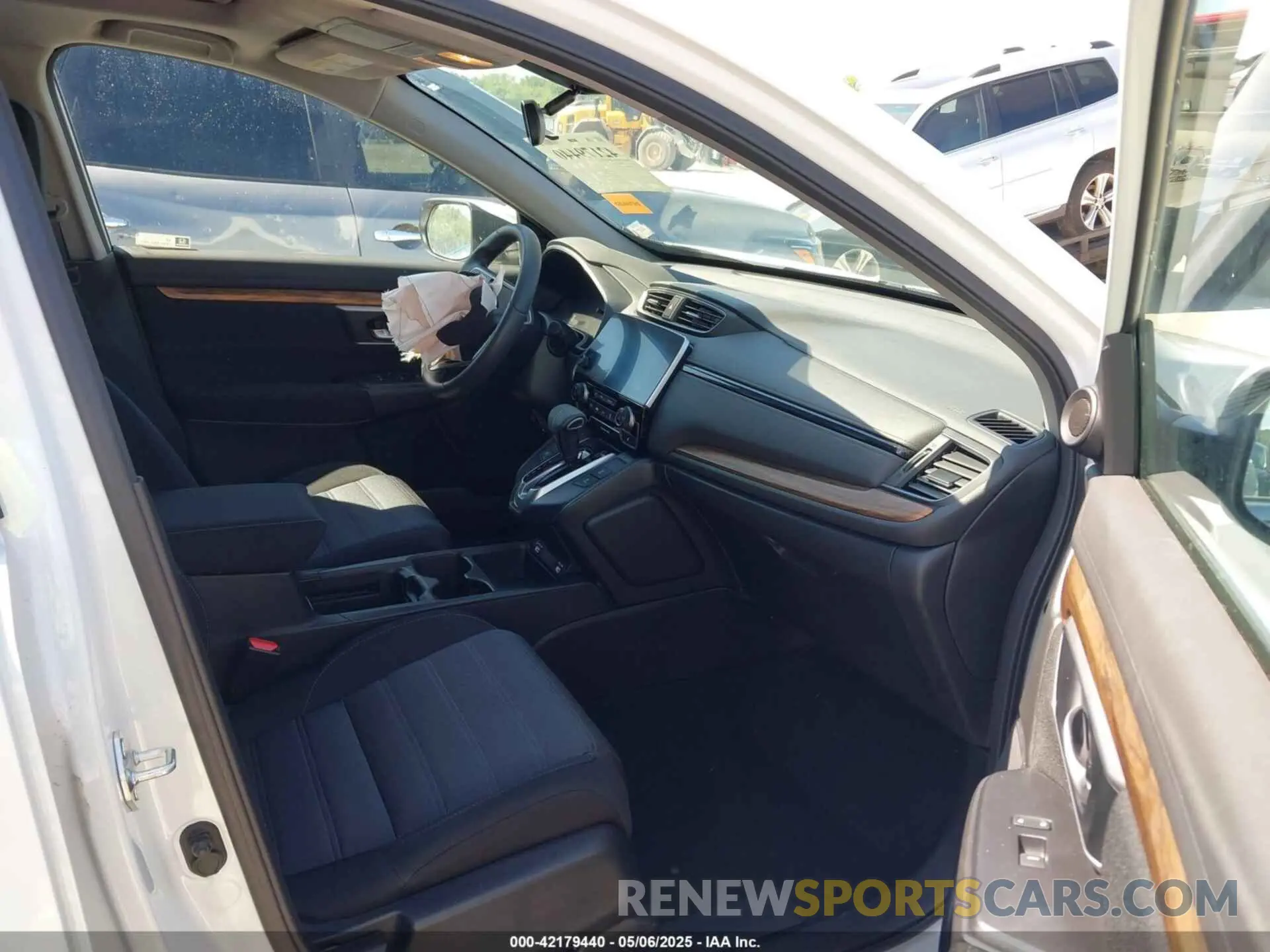 5 Photograph of a damaged car 7FARW2H55ME017552 HONDA CR-V 2021