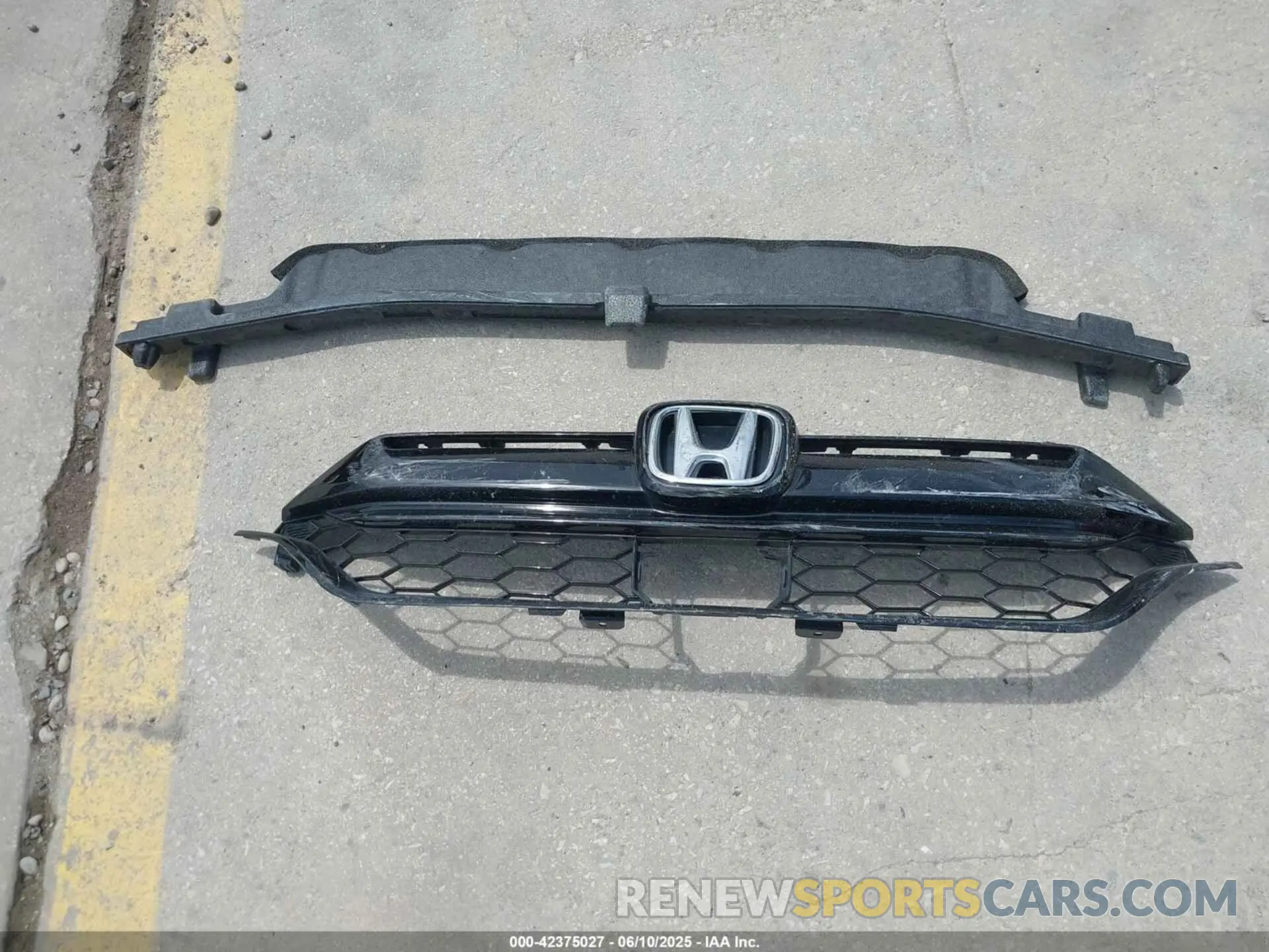 12 Photograph of a damaged car 2HKRW1H58NH400720 HONDA CR-V 2022
