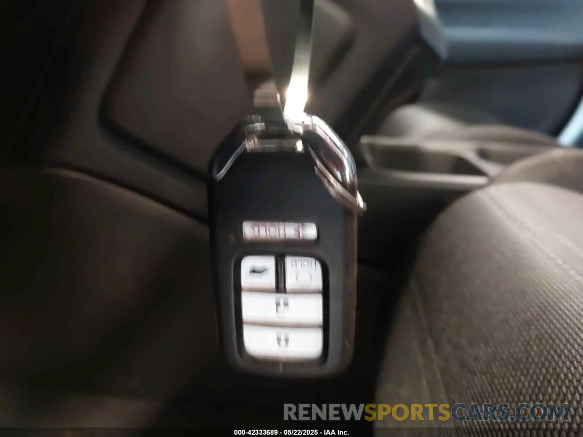 11 Photograph of a damaged car 2HKRW2H51NH624403 HONDA CR-V 2022