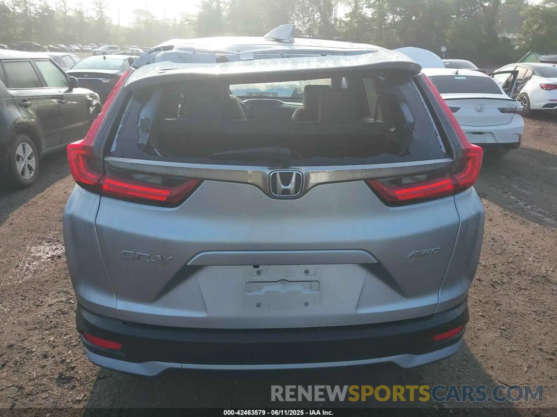 16 Photograph of a damaged car 2HKRW2H52NH604998 HONDA CR-V 2022