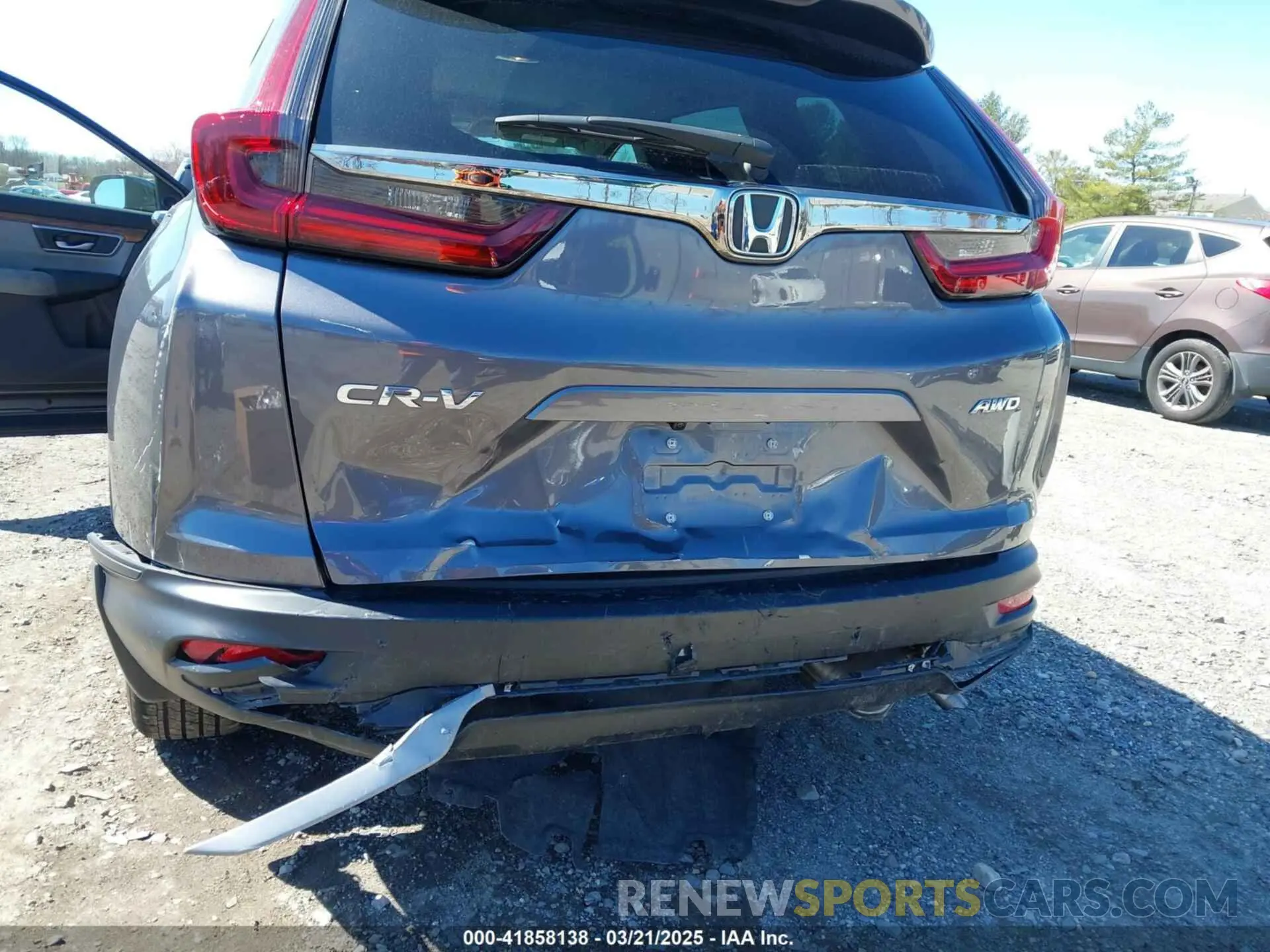 6 Photograph of a damaged car 2HKRW2H52NH611255 HONDA CR-V 2022