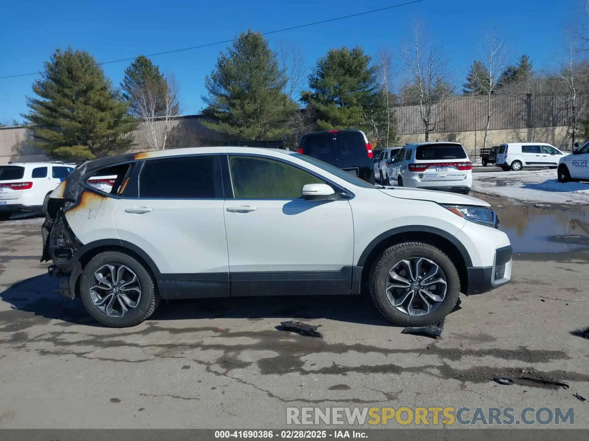 13 Photograph of a damaged car 2HKRW2H56NH639110 HONDA CR-V 2022