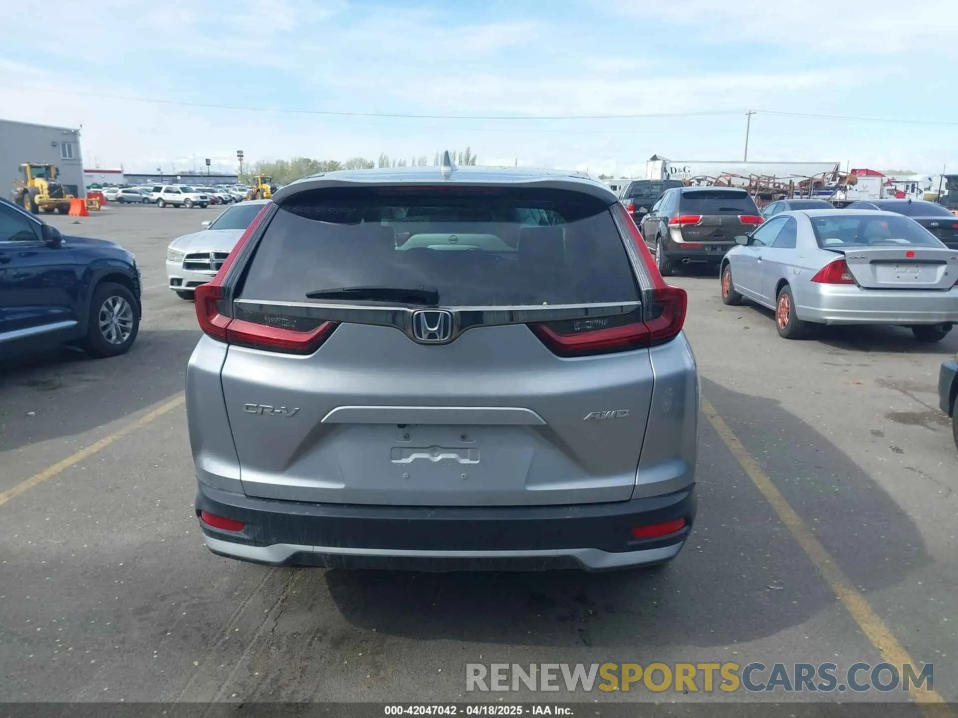 16 Photograph of a damaged car 2HKRW2H56NH659437 HONDA CR-V 2022