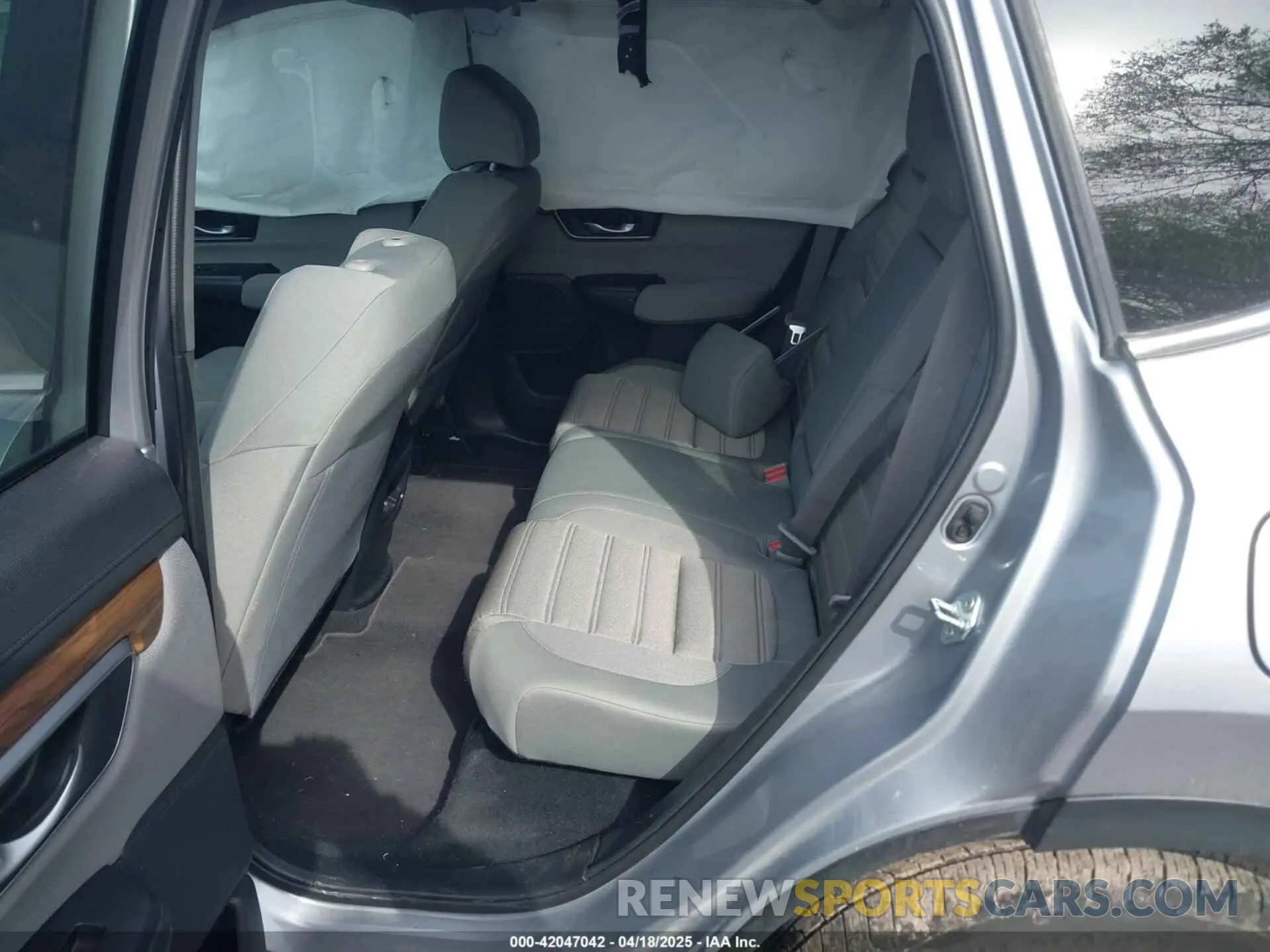 8 Photograph of a damaged car 2HKRW2H56NH659437 HONDA CR-V 2022