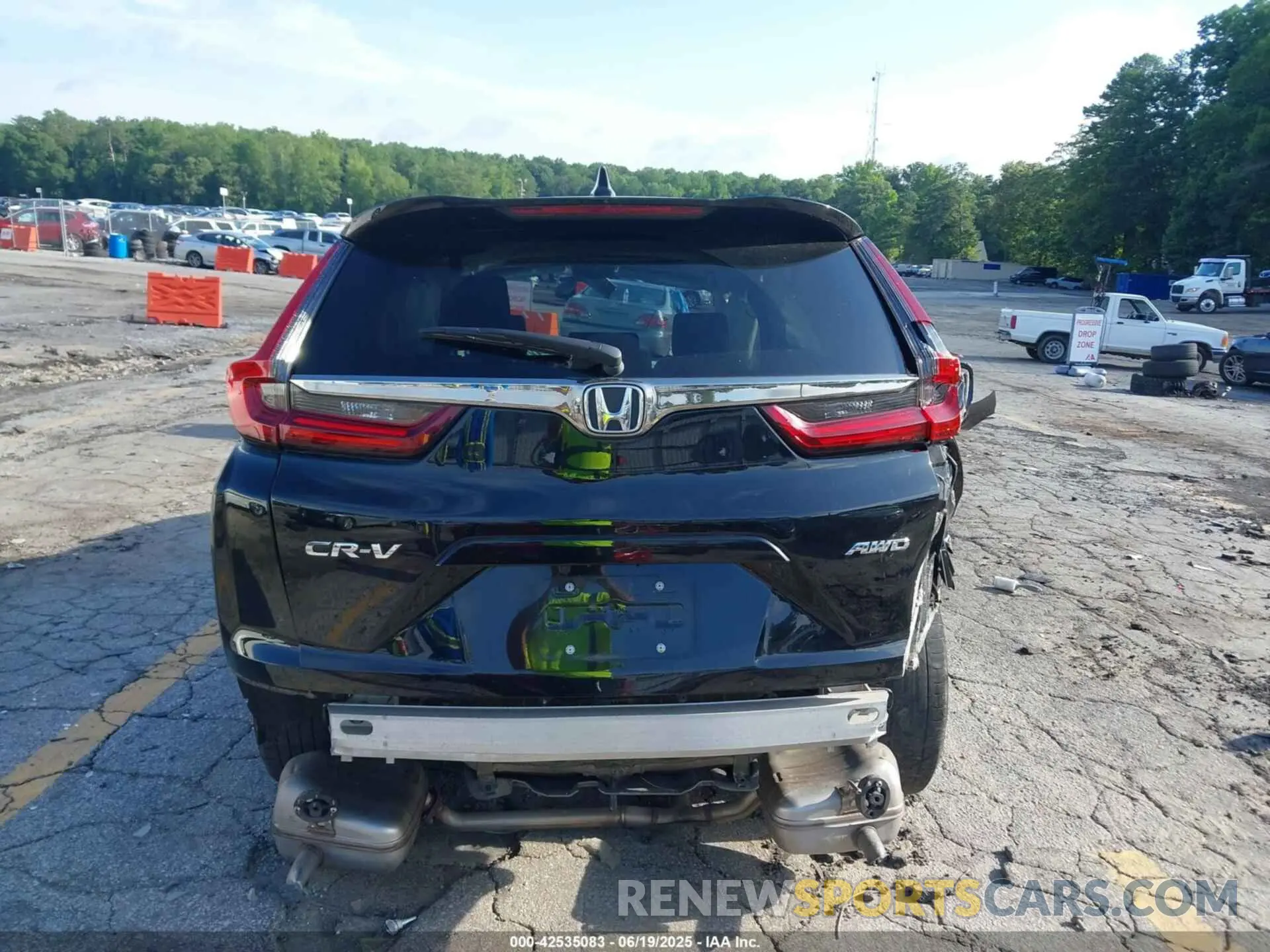 16 Photograph of a damaged car 2HKRW2H58NH611213 HONDA CR-V 2022