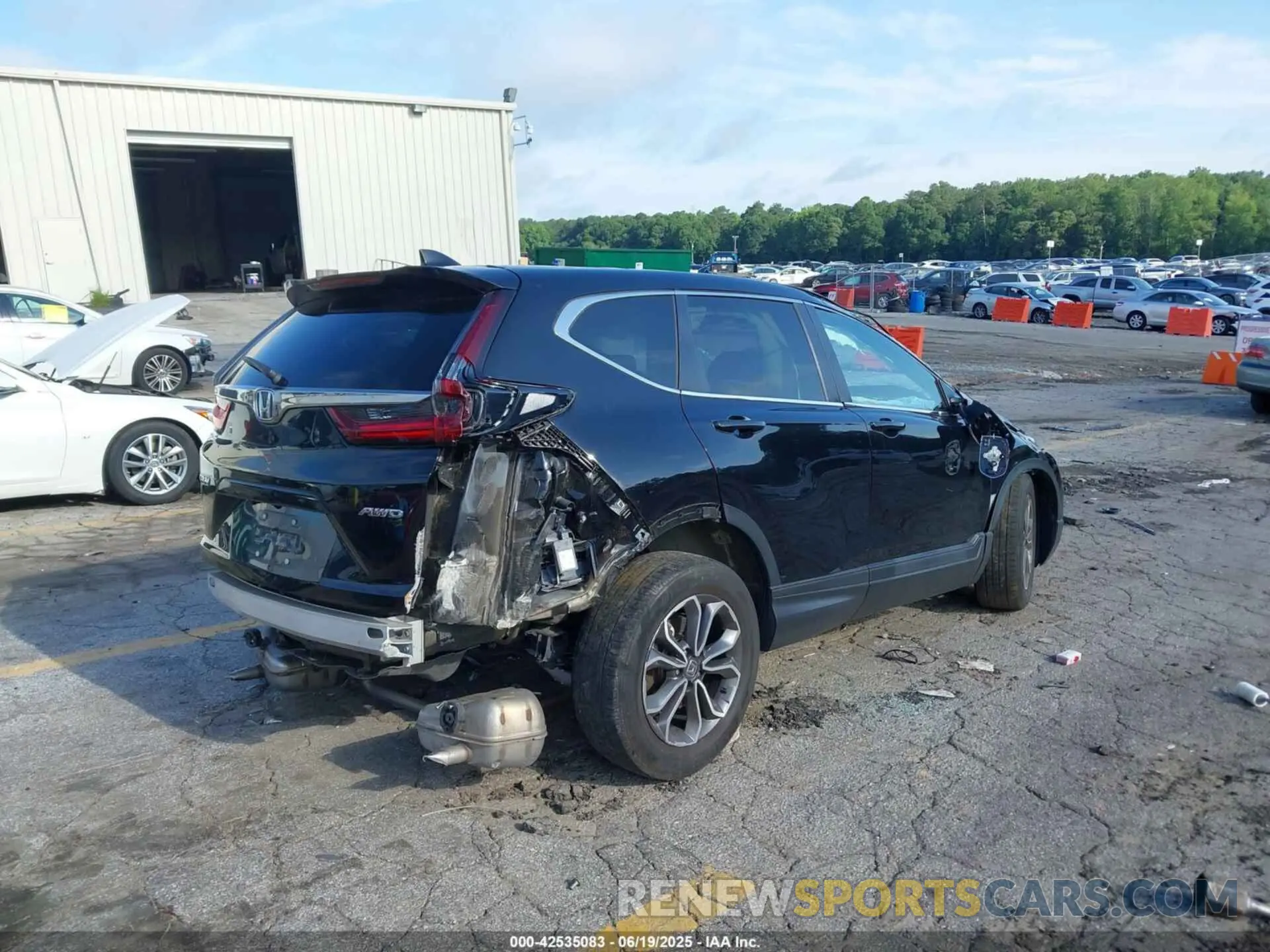 4 Photograph of a damaged car 2HKRW2H58NH611213 HONDA CR-V 2022