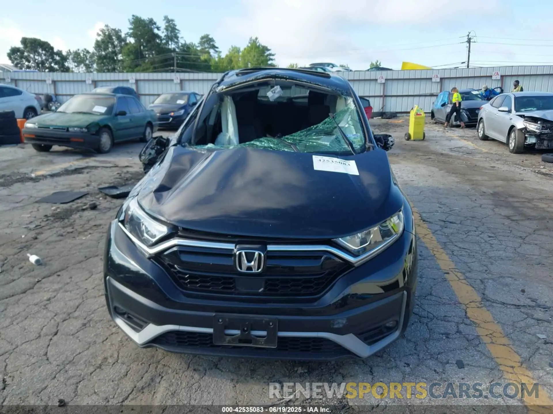 6 Photograph of a damaged car 2HKRW2H58NH611213 HONDA CR-V 2022