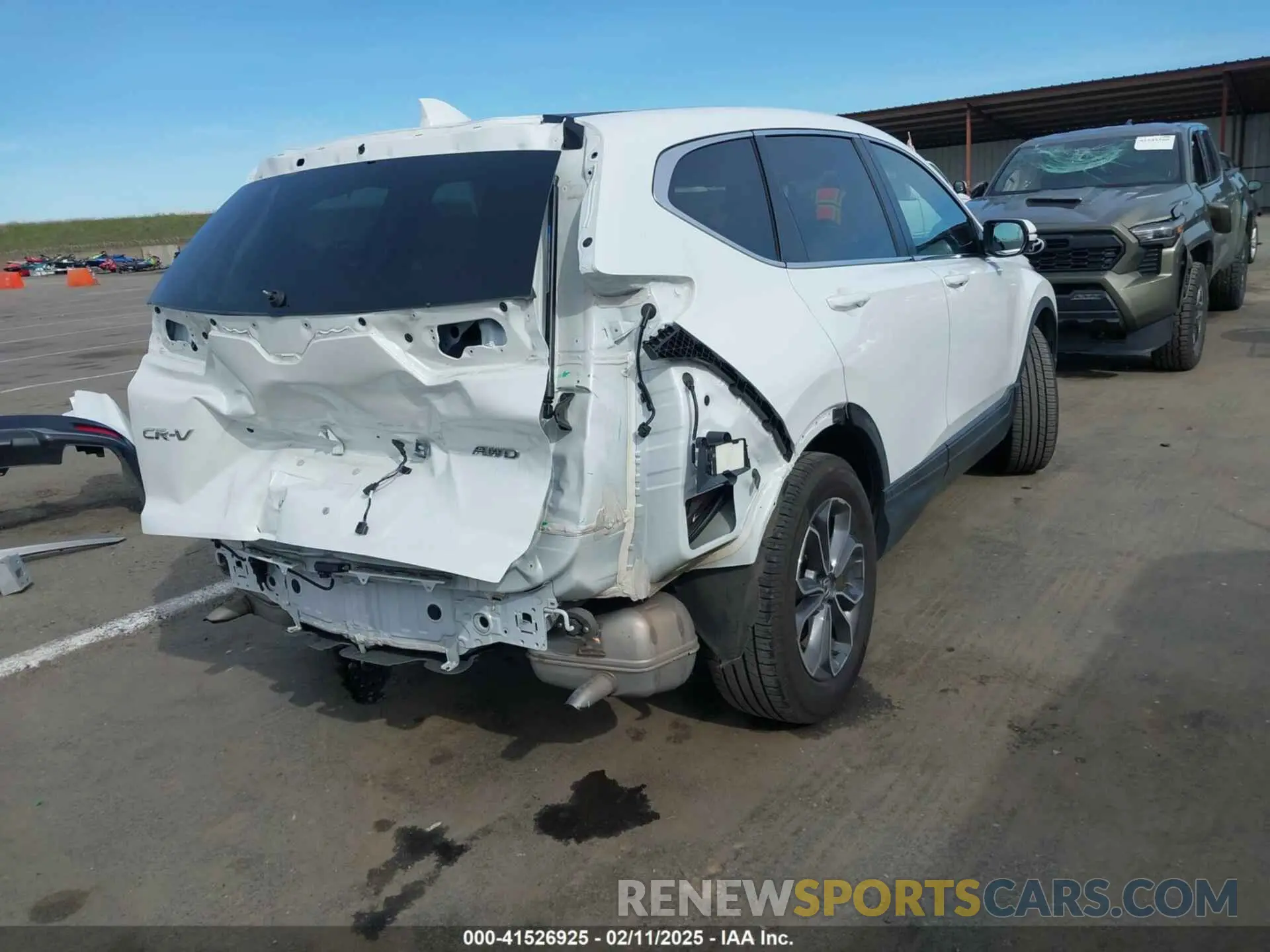 4 Photograph of a damaged car 2HKRW2H58NH613883 HONDA CR-V 2022