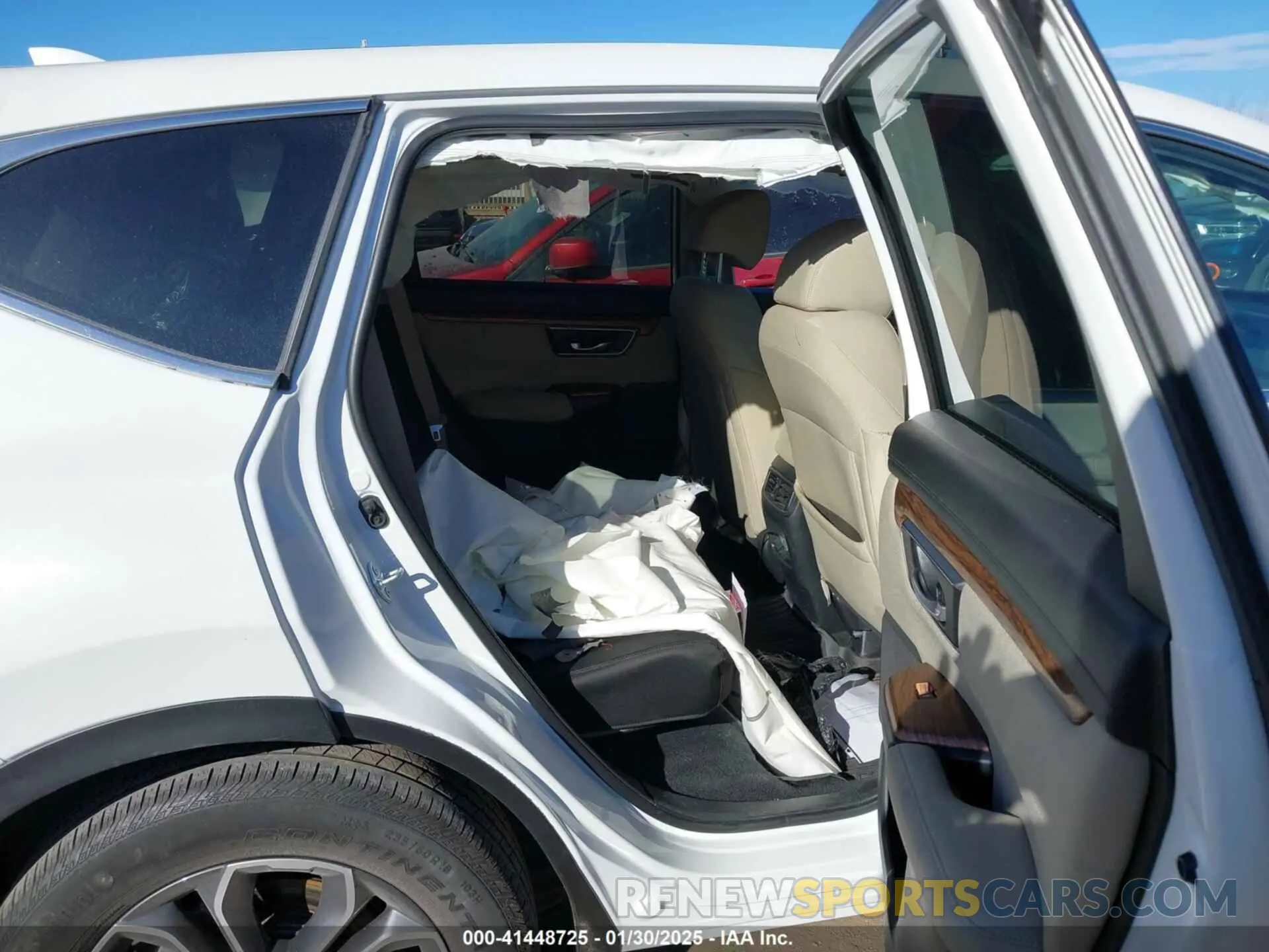 8 Photograph of a damaged car 2HKRW2H59NH640011 HONDA CR-V 2022