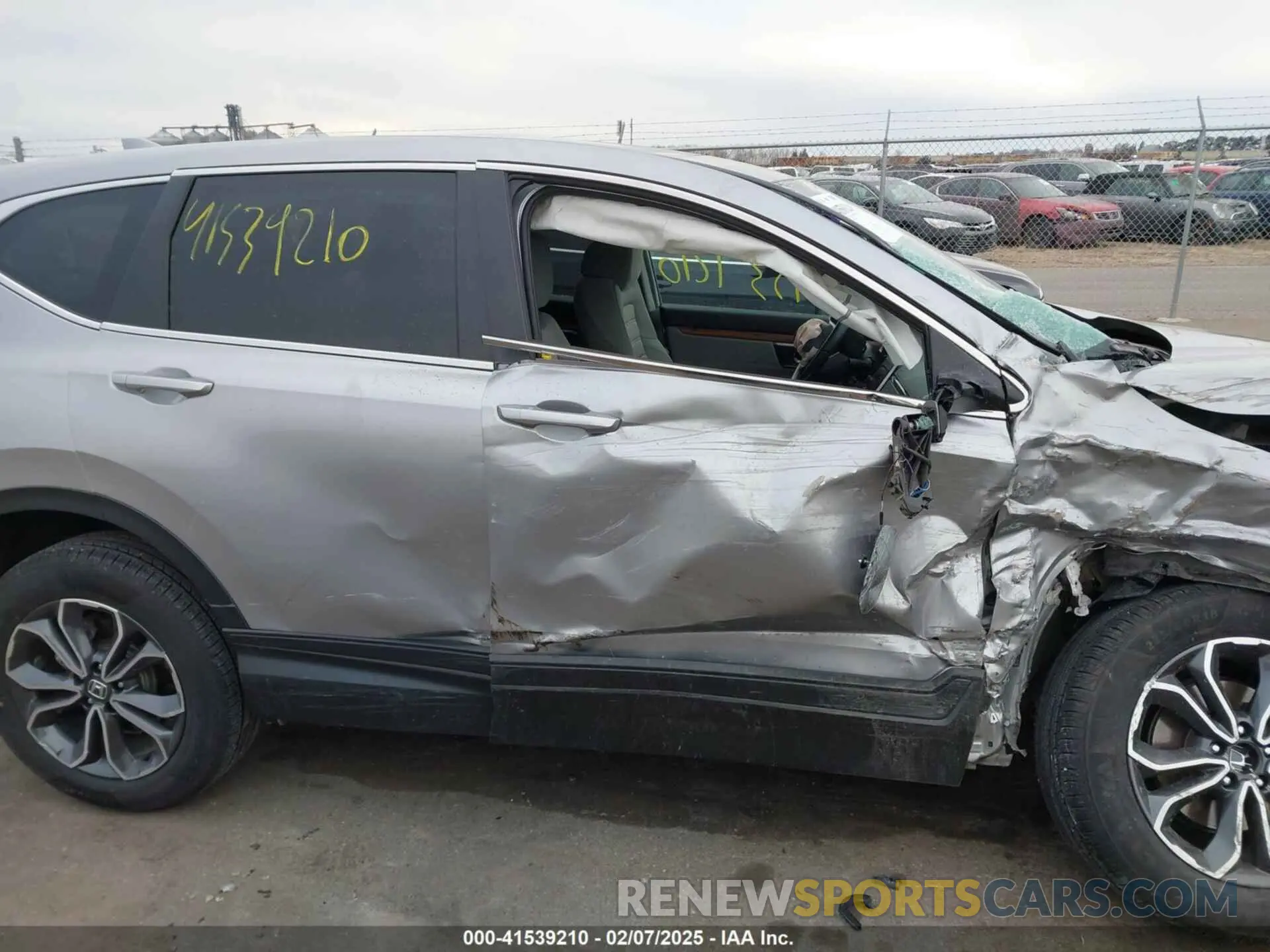 13 Photograph of a damaged car 2HKRW2H5XNH659408 HONDA CR-V 2022