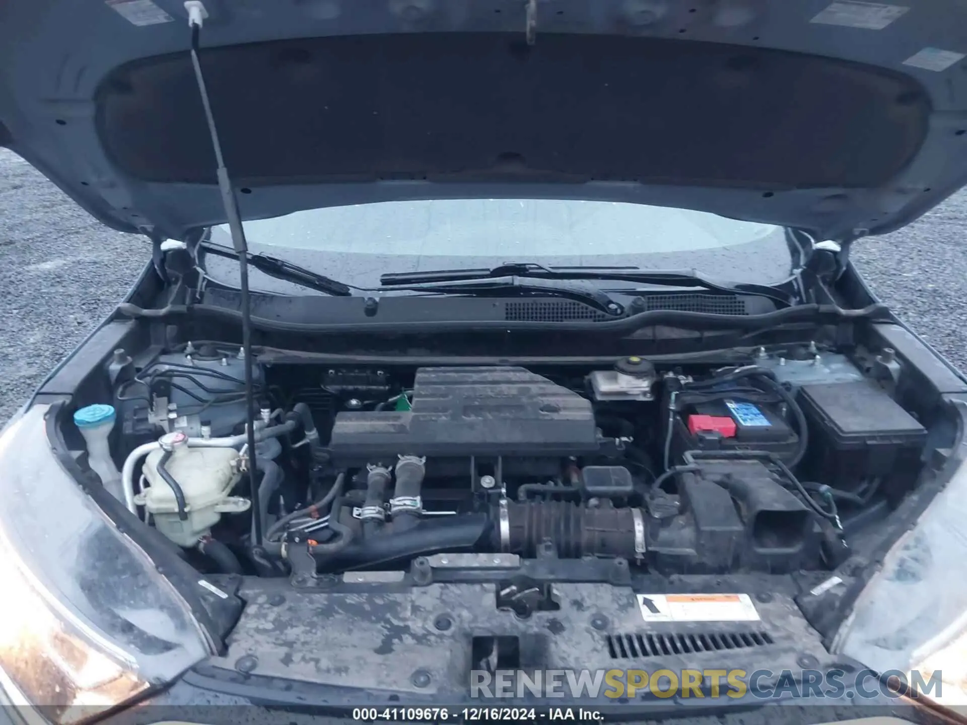 10 Photograph of a damaged car 2HKRW2H75NH622140 HONDA CR-V 2022