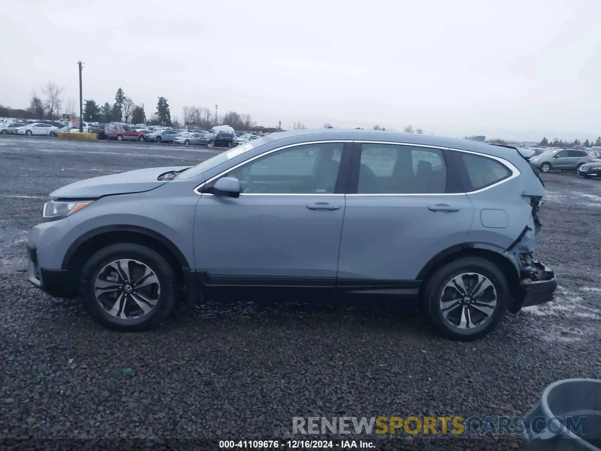 14 Photograph of a damaged car 2HKRW2H75NH622140 HONDA CR-V 2022