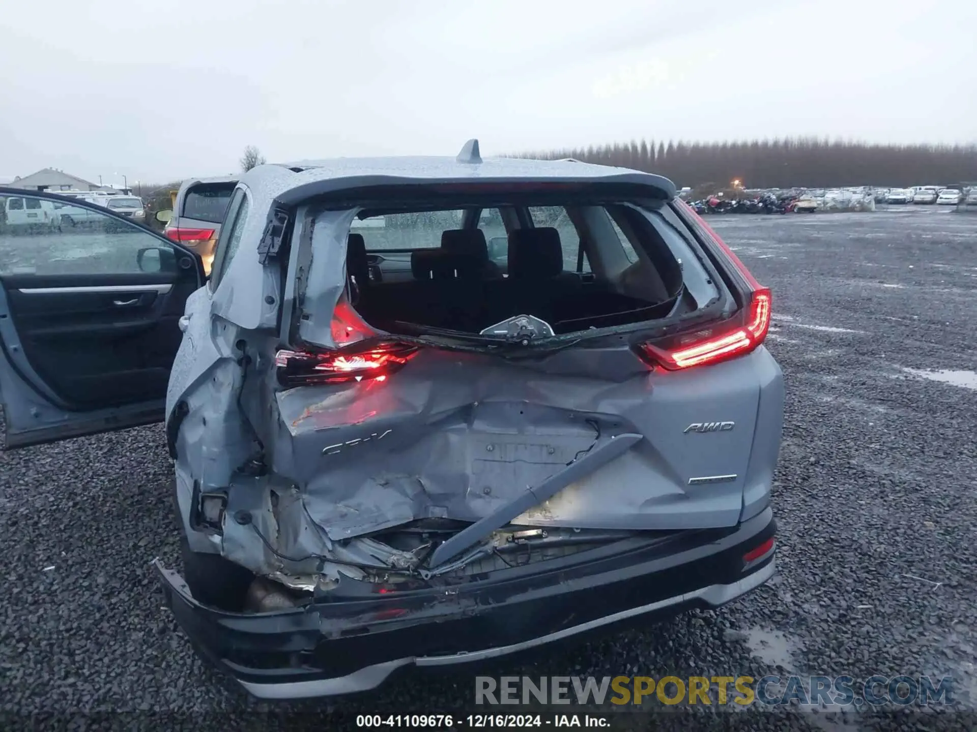 6 Photograph of a damaged car 2HKRW2H75NH622140 HONDA CR-V 2022