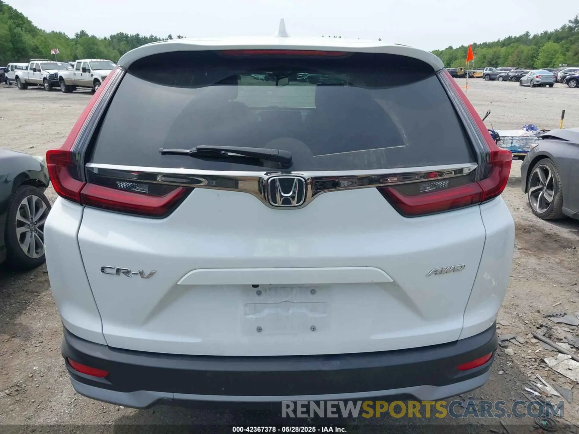 17 Photograph of a damaged car 2HKRW2H81NH639266 HONDA CR-V 2022